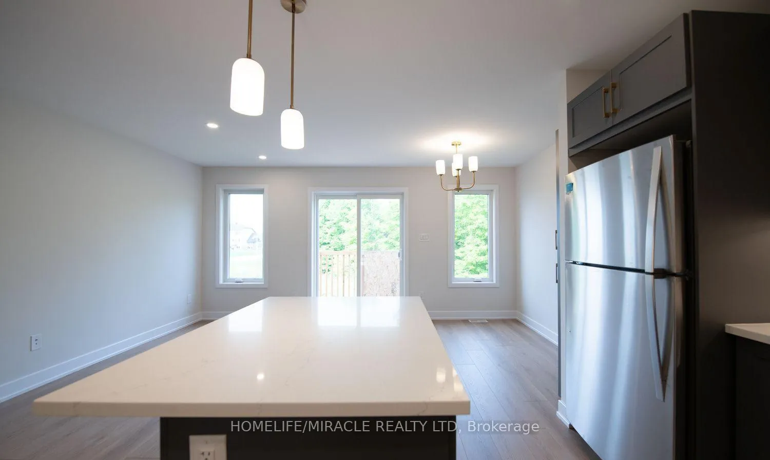 Photo 8 of 95 Staple Boulevard W, Smiths Falls — HOMEH