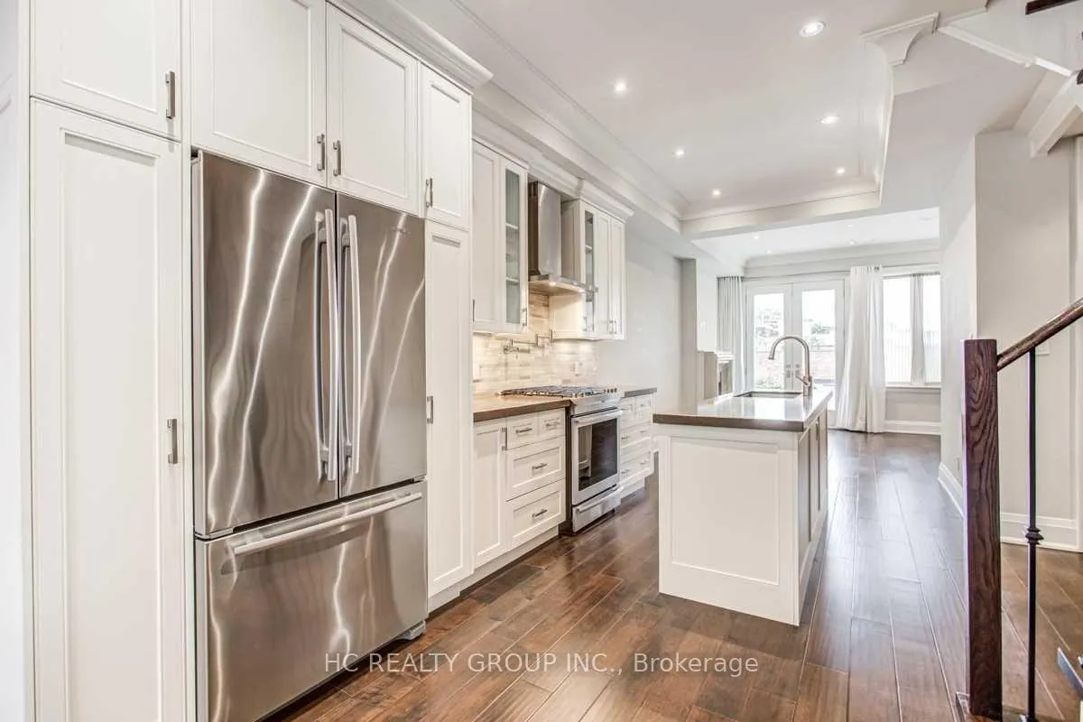 Photo 4 of 51A Burnaby Boulevard, Toronto, Yonge-Eglinton — HOMEH