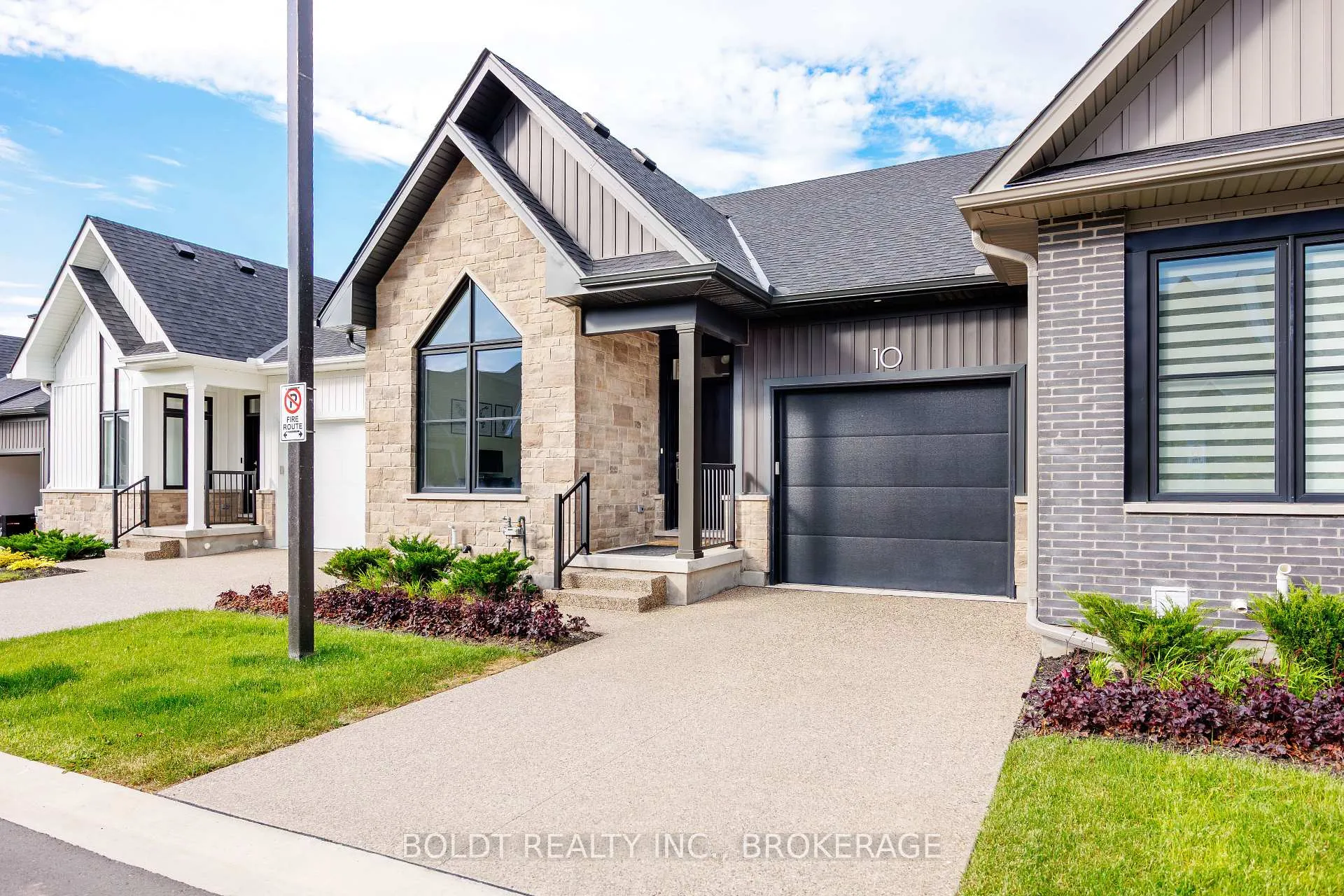 Photo 2 of Unit 10, 205 St Davids Road, Thorold, Confederation Heights — HOMEH