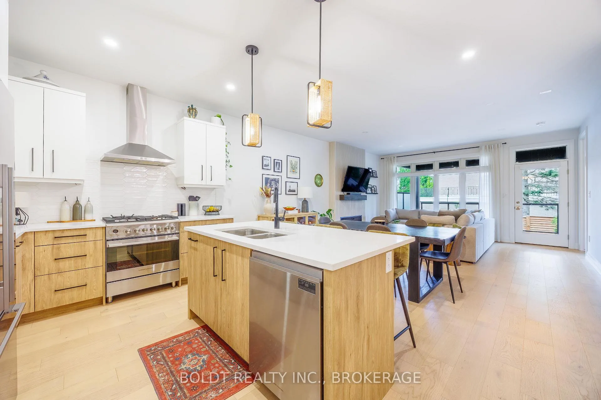 Photo 4 of Unit 10, 205 St Davids Road, Thorold, Confederation Heights — HOMEH