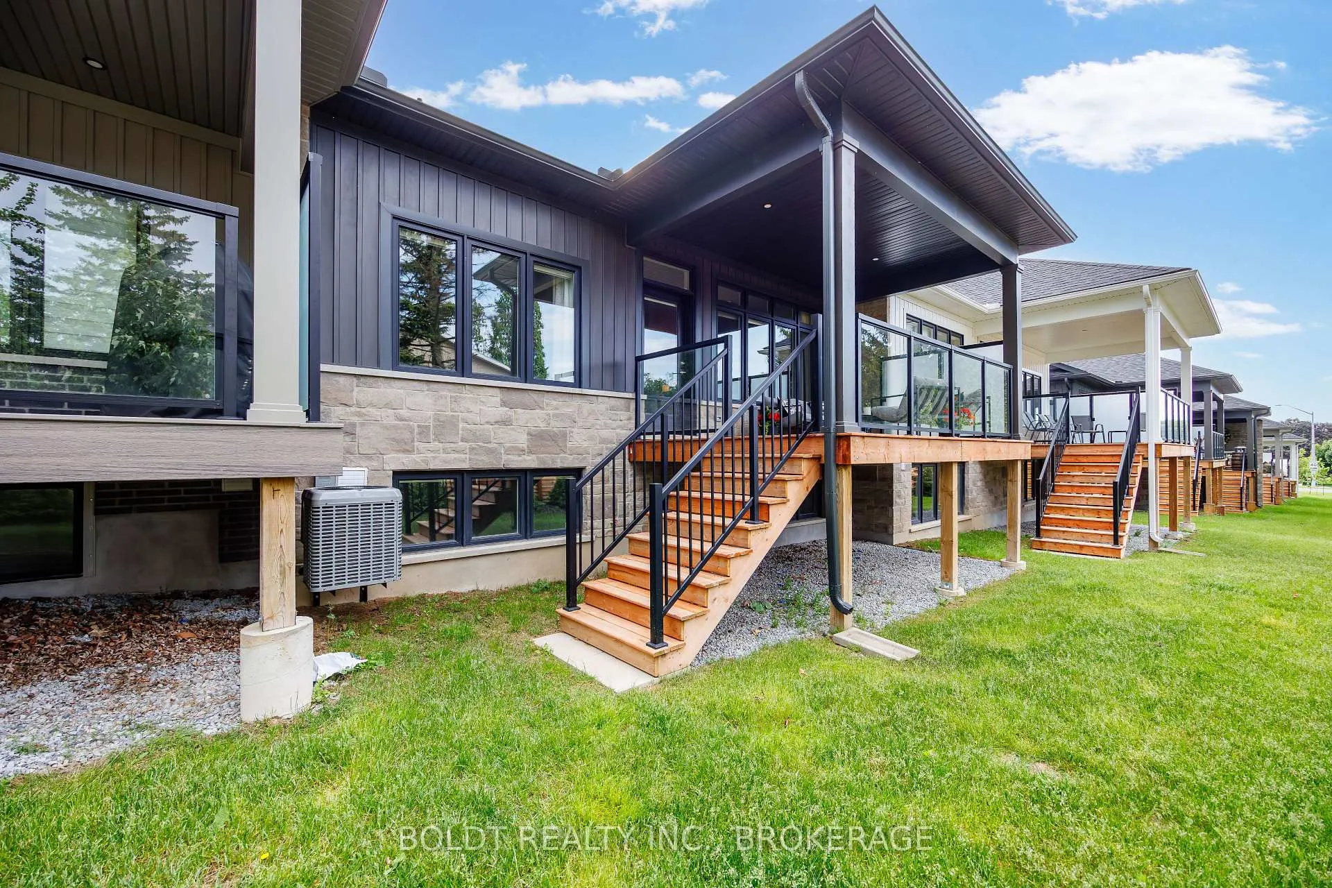 Photo 24 of Unit 10, 205 St Davids Road, Thorold, Confederation Heights — HOMEH