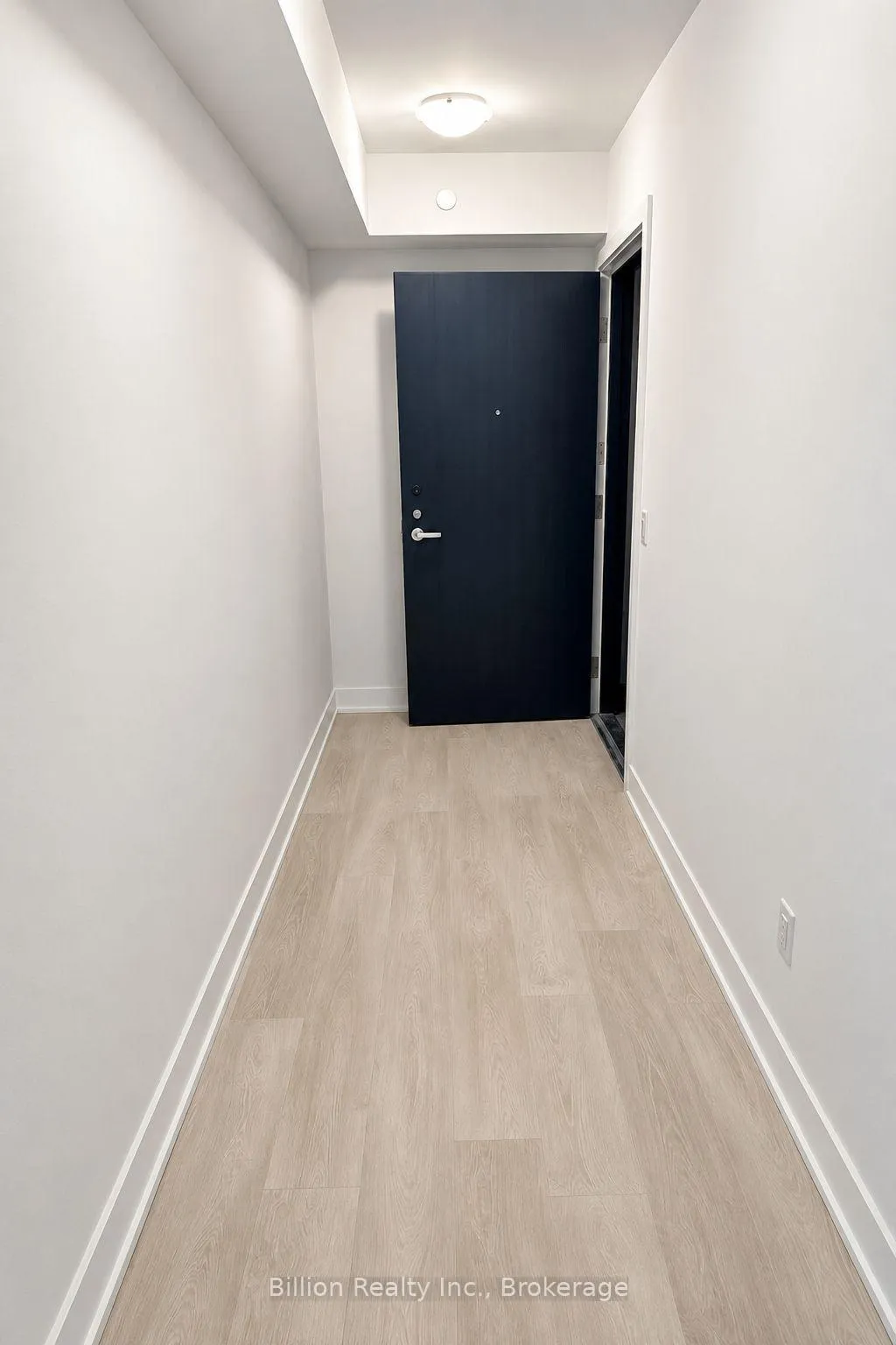 Photo 3 of Unit 2616, 2545 Simcoe Street N, Oshawa, Windfields — HOMEH