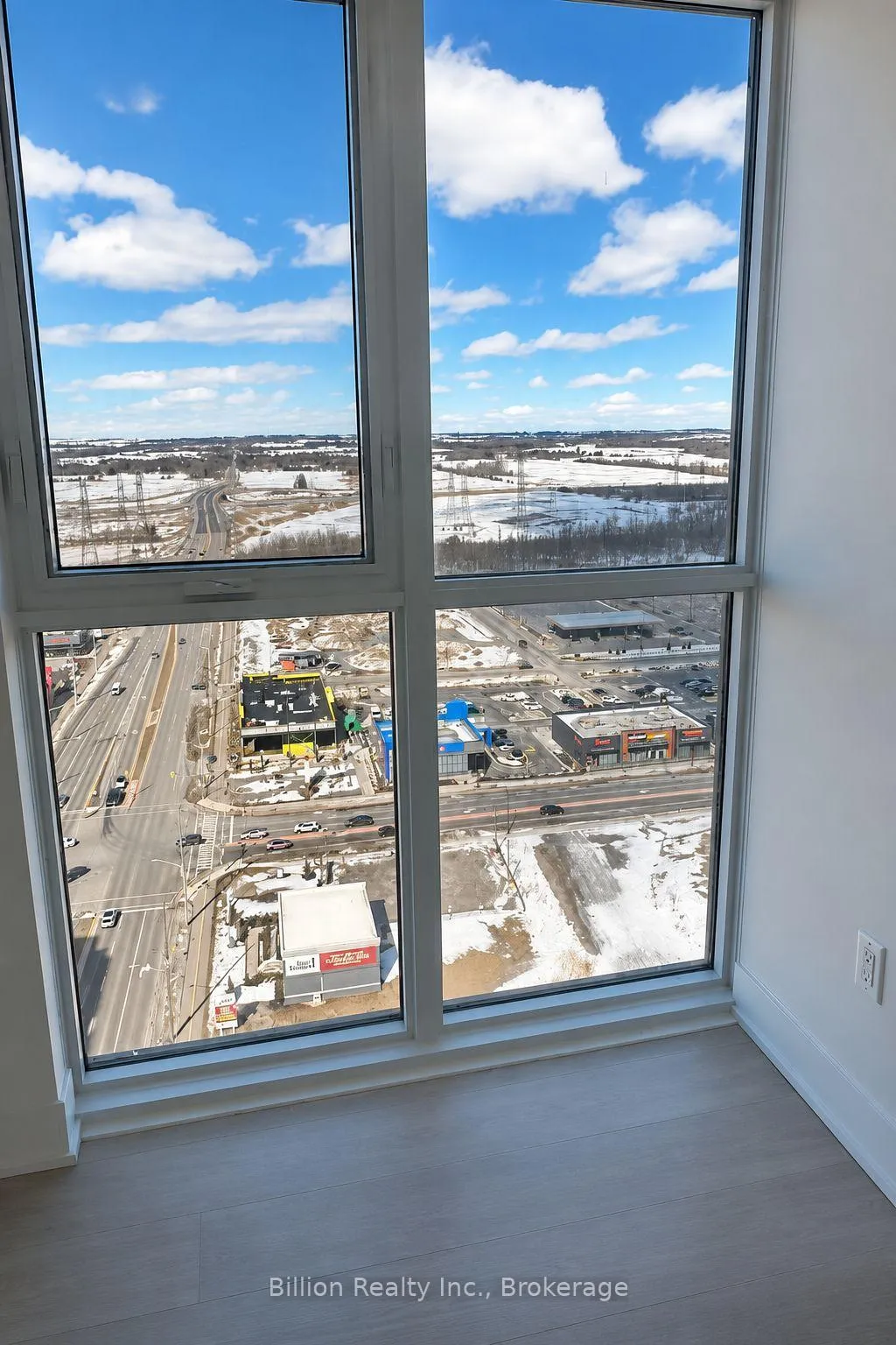 Photo 17 of Unit 2616, 2545 Simcoe Street N, Oshawa, Windfields — HOMEH