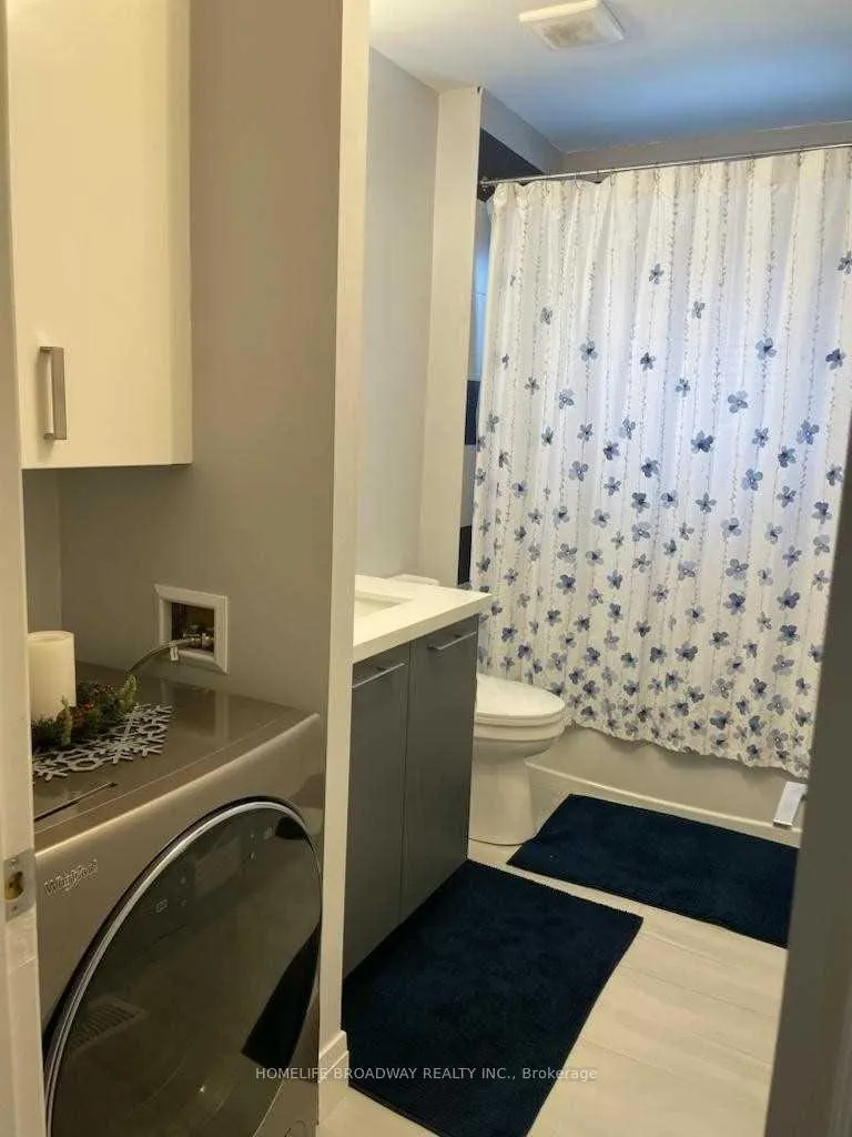 Photo 13 of Unit Main, 21 Algonquin Crescent, Aurora, Aurora Heights — HOMEH