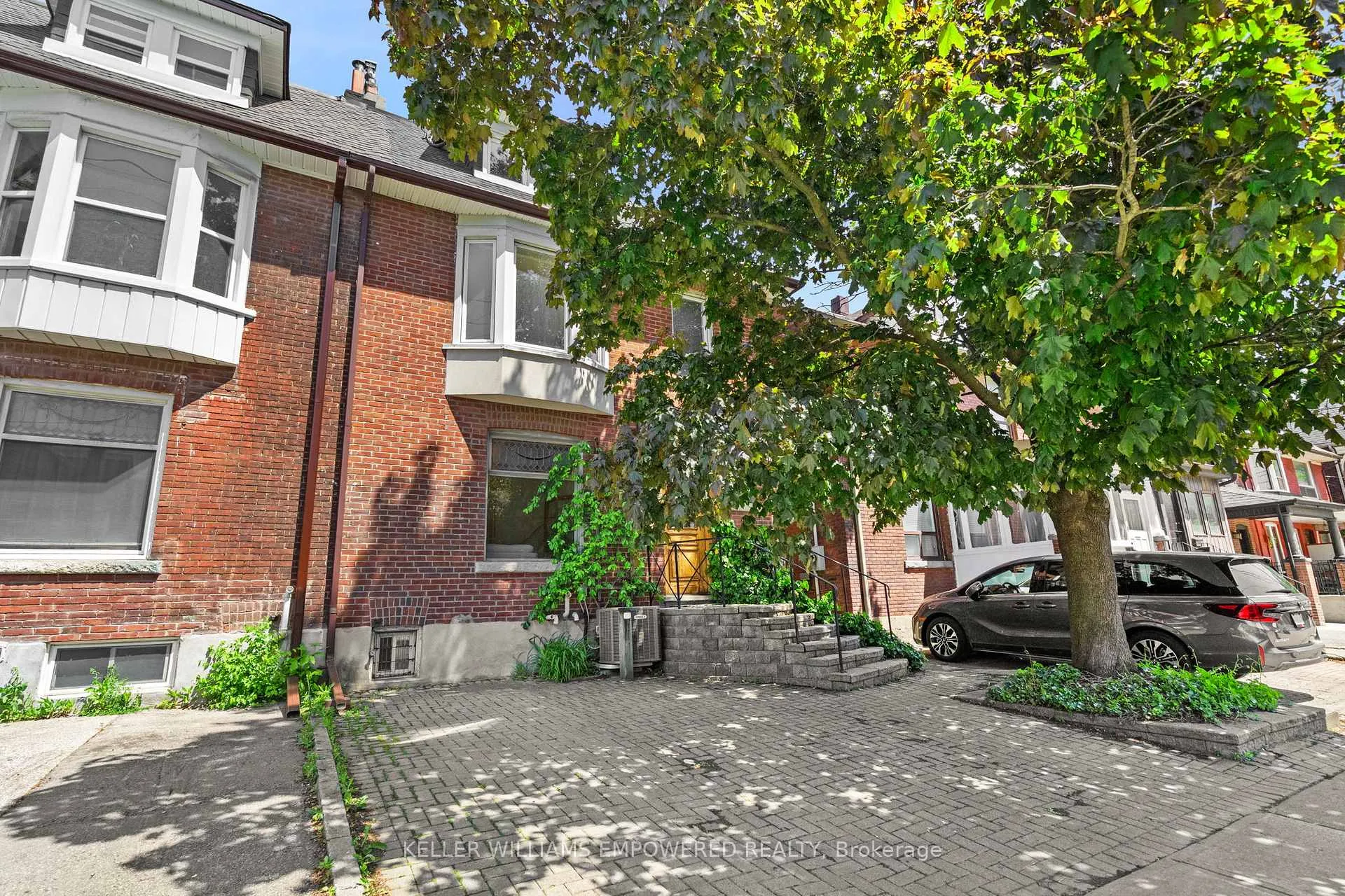 Photo 1 of 865 Bathurst Street, Toronto, The Annex — HOMEH