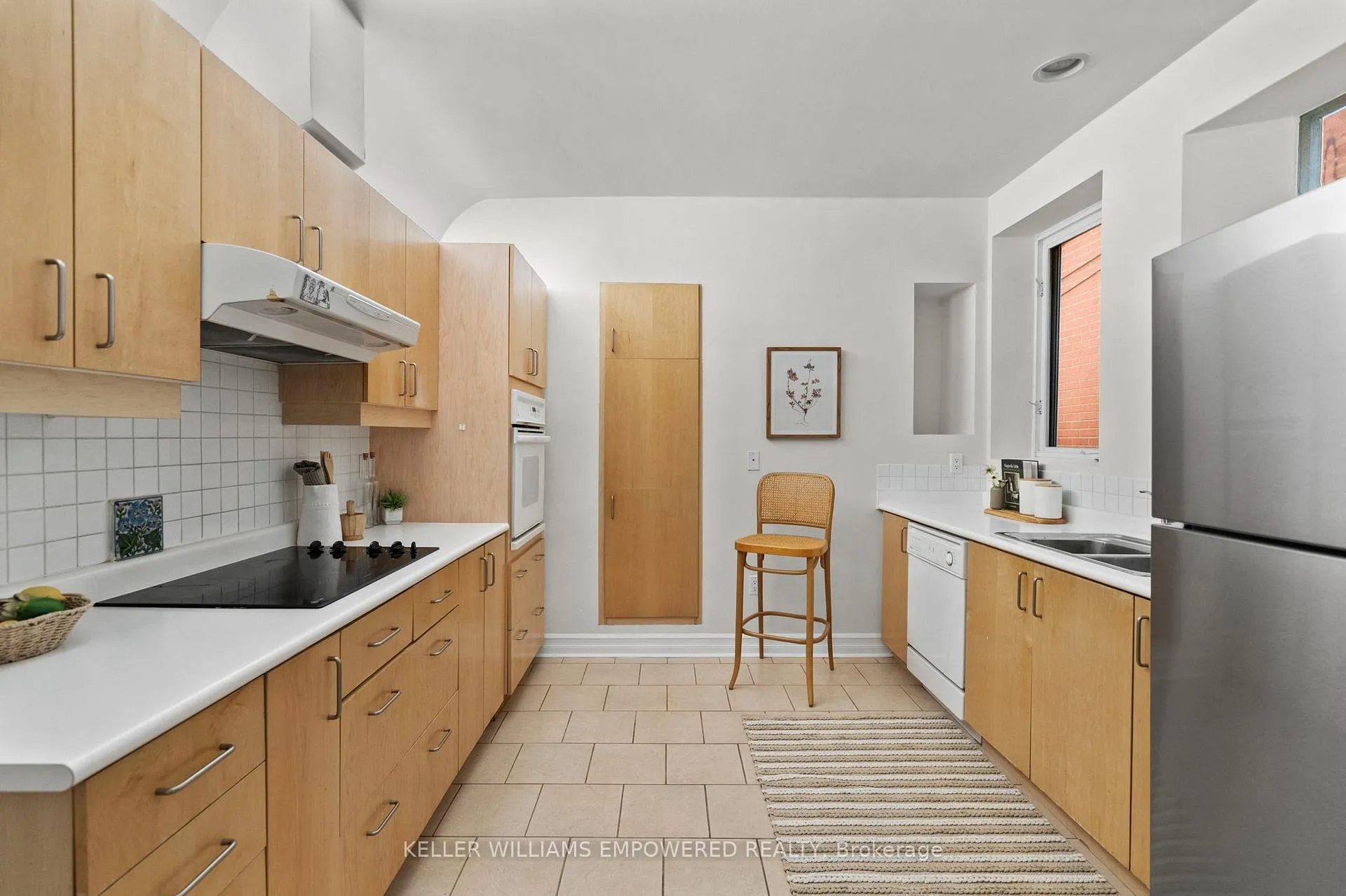 Photo 7 of 865 Bathurst Street, Toronto, The Annex — HOMEH