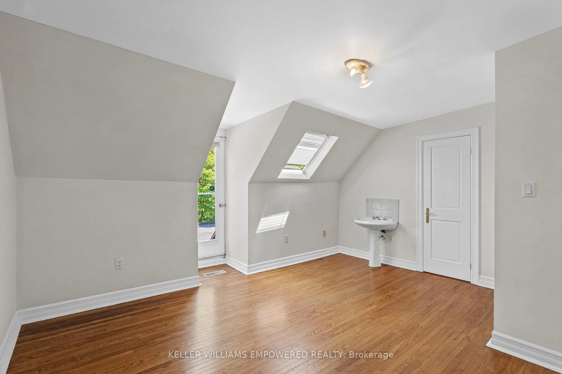 Photo 31 of 865 Bathurst Street, Toronto, The Annex — HOMEH