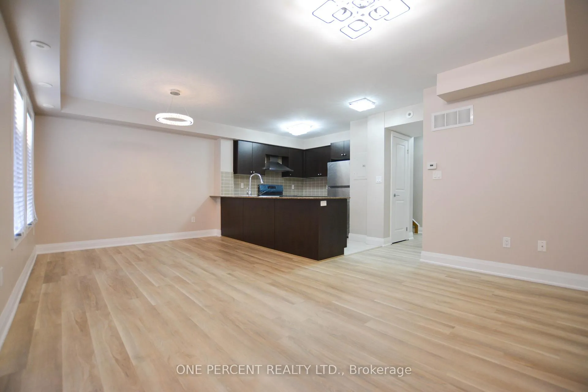 Photo 7 of Unit 201, 320 John Street, Markham, Aileen-Willowbrook — HOMEH