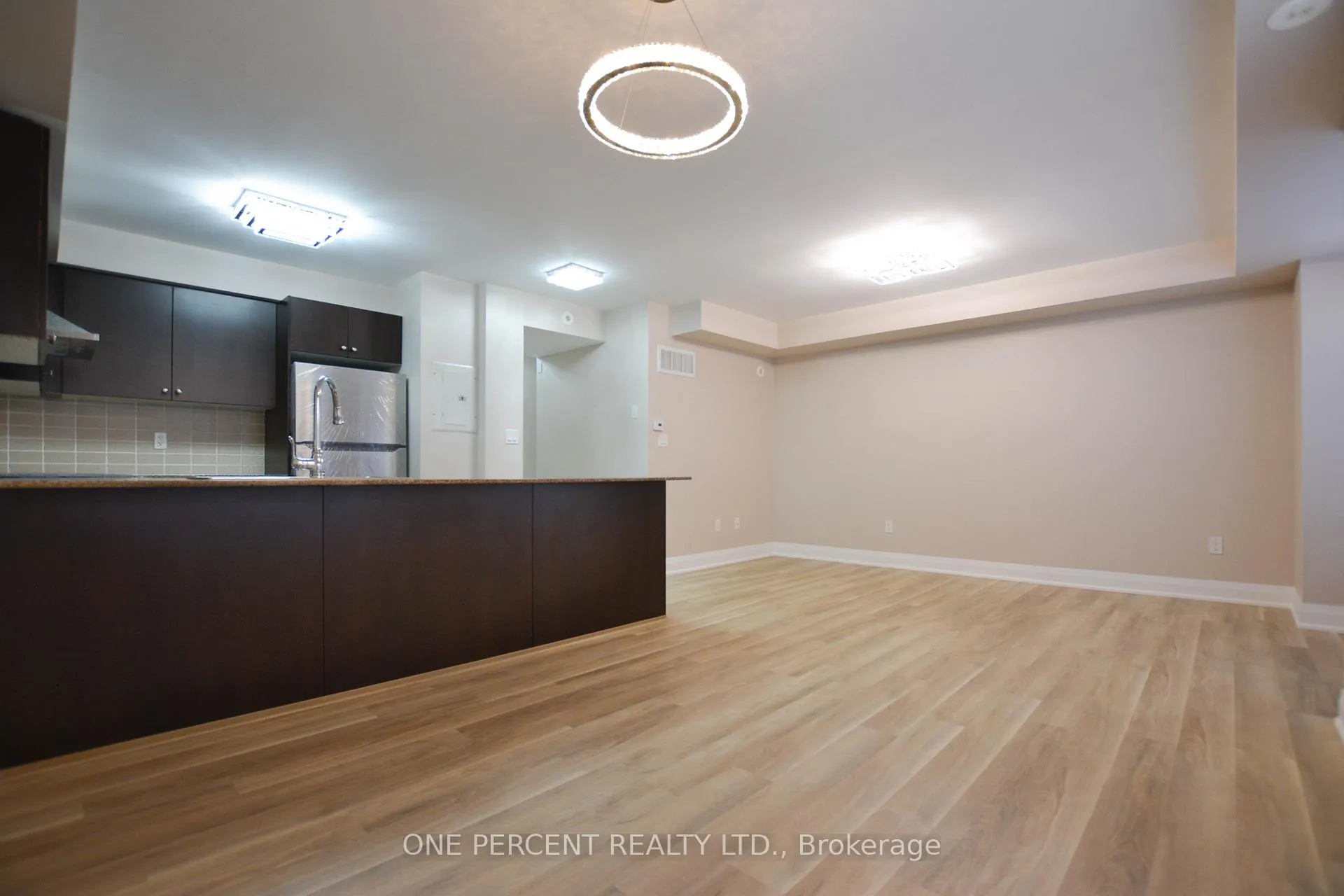 Photo 8 of Unit 201, 320 John Street, Markham, Aileen-Willowbrook — HOMEH