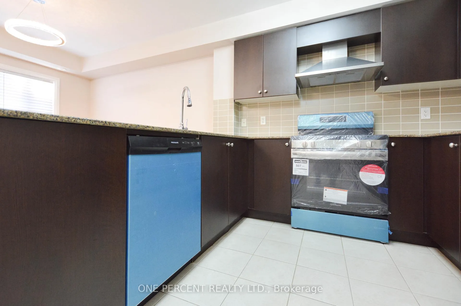 Photo 13 of Unit 201, 320 John Street, Markham, Aileen-Willowbrook — HOMEH