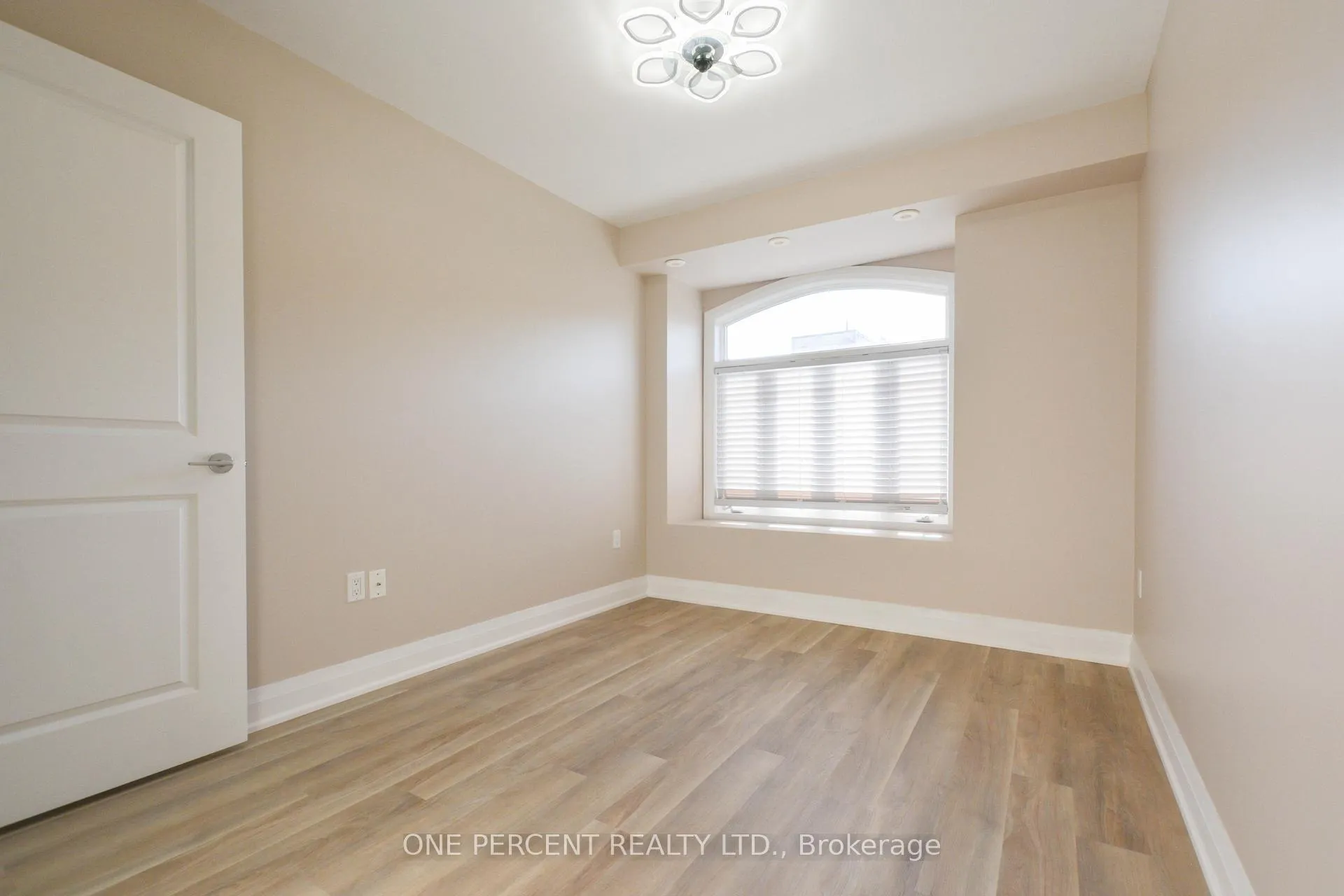Photo 24 of Unit 201, 320 John Street, Markham, Aileen-Willowbrook — HOMEH