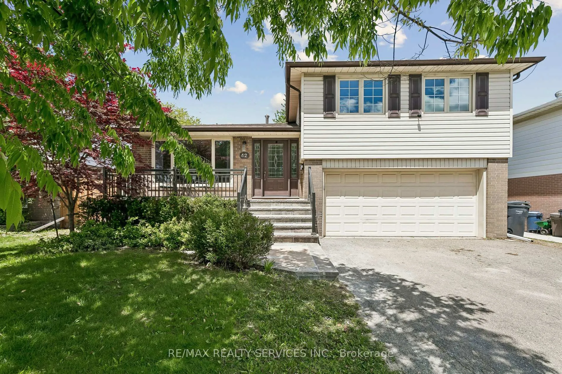 Photo 1 of 42 Watson Crescent, Brampton, Brampton East — HOMEH
