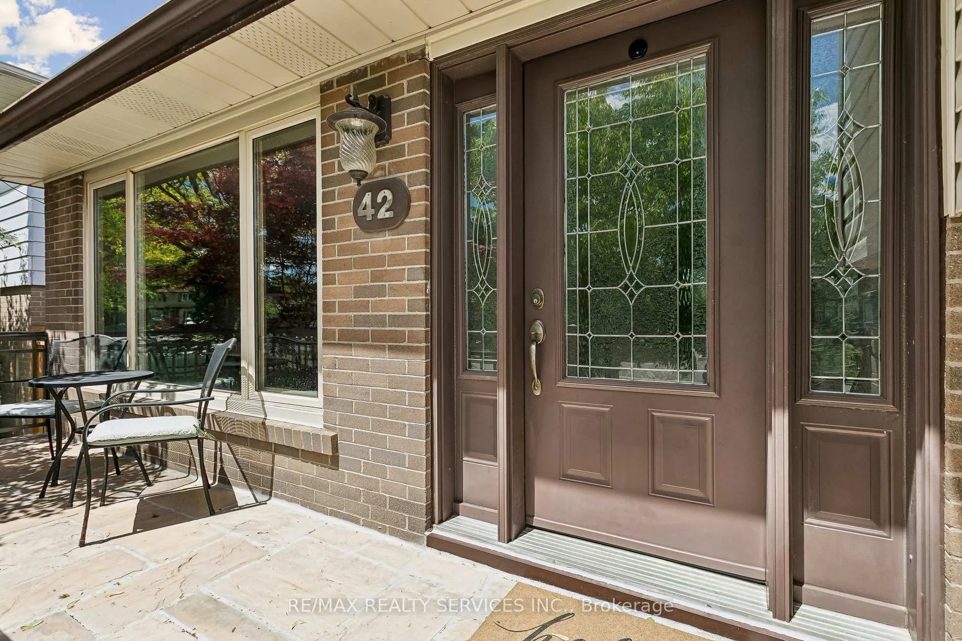 Photo 5 of 42 Watson Crescent, Brampton, Brampton East — HOMEH