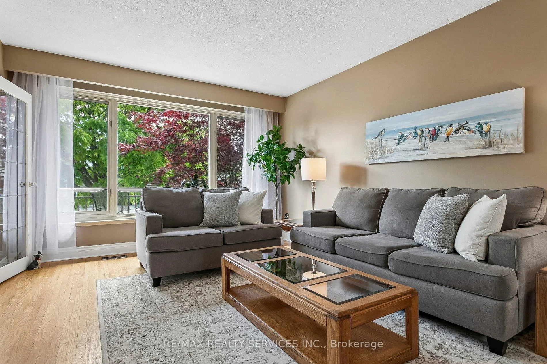 Photo 9 of 42 Watson Crescent, Brampton, Brampton East — HOMEH