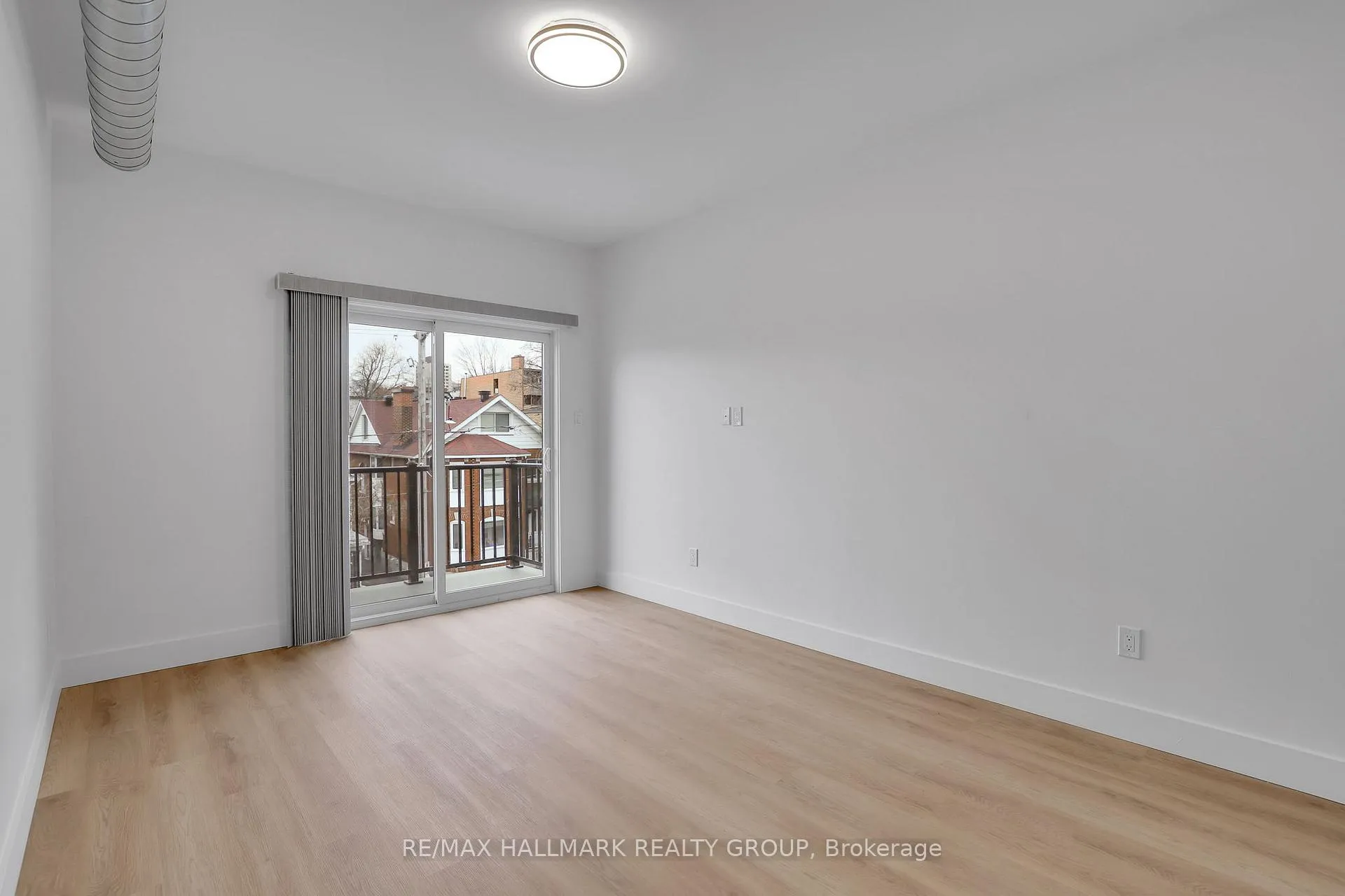 Photo 14 of Unit 5, 109 Russell Avenue, Ottawa, Sandy Hill — HOMEH