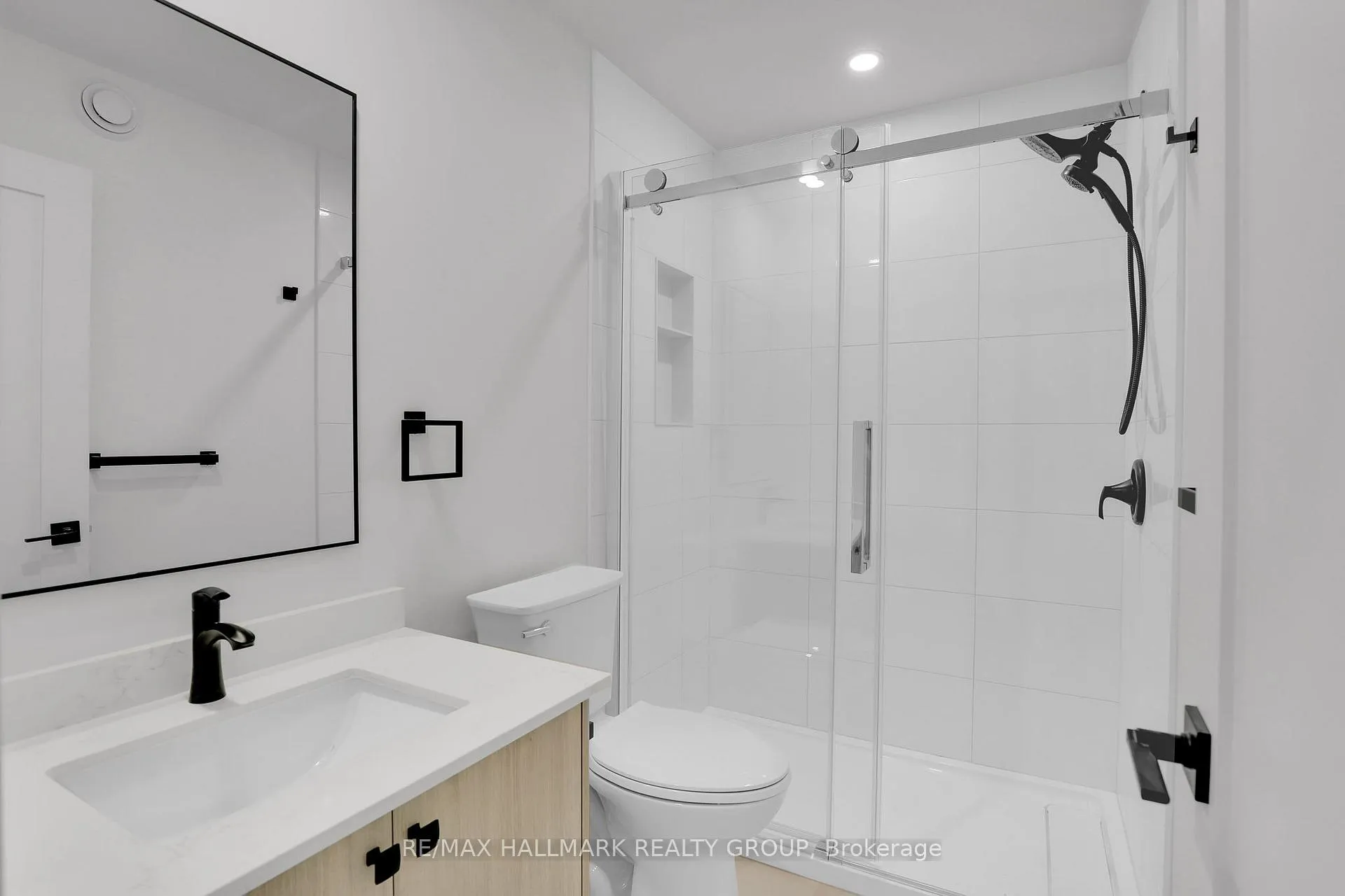 Photo 19 of Unit 5, 109 Russell Avenue, Ottawa, Sandy Hill — HOMEH