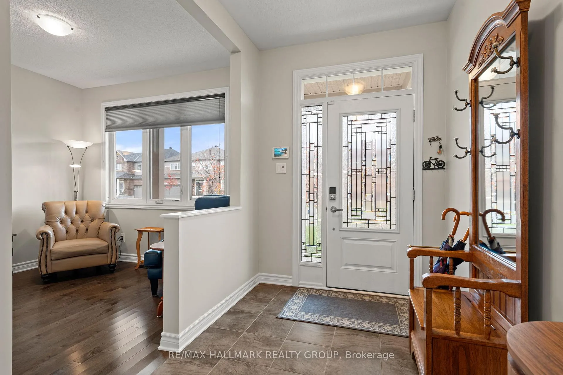 Photo 3 of 321 Hepatica Way, Ottawa, Avalon West — HOMEH