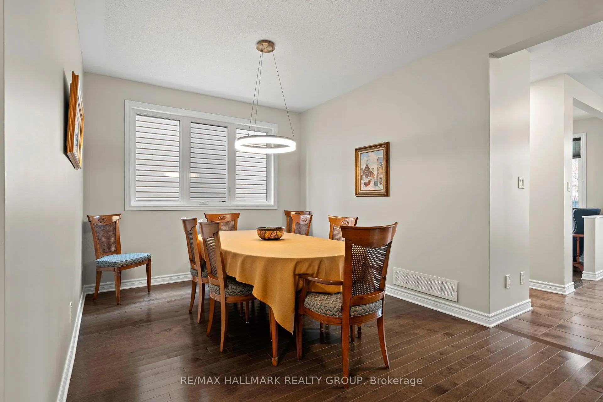 Photo 10 of 321 Hepatica Way, Ottawa, Avalon West — HOMEH