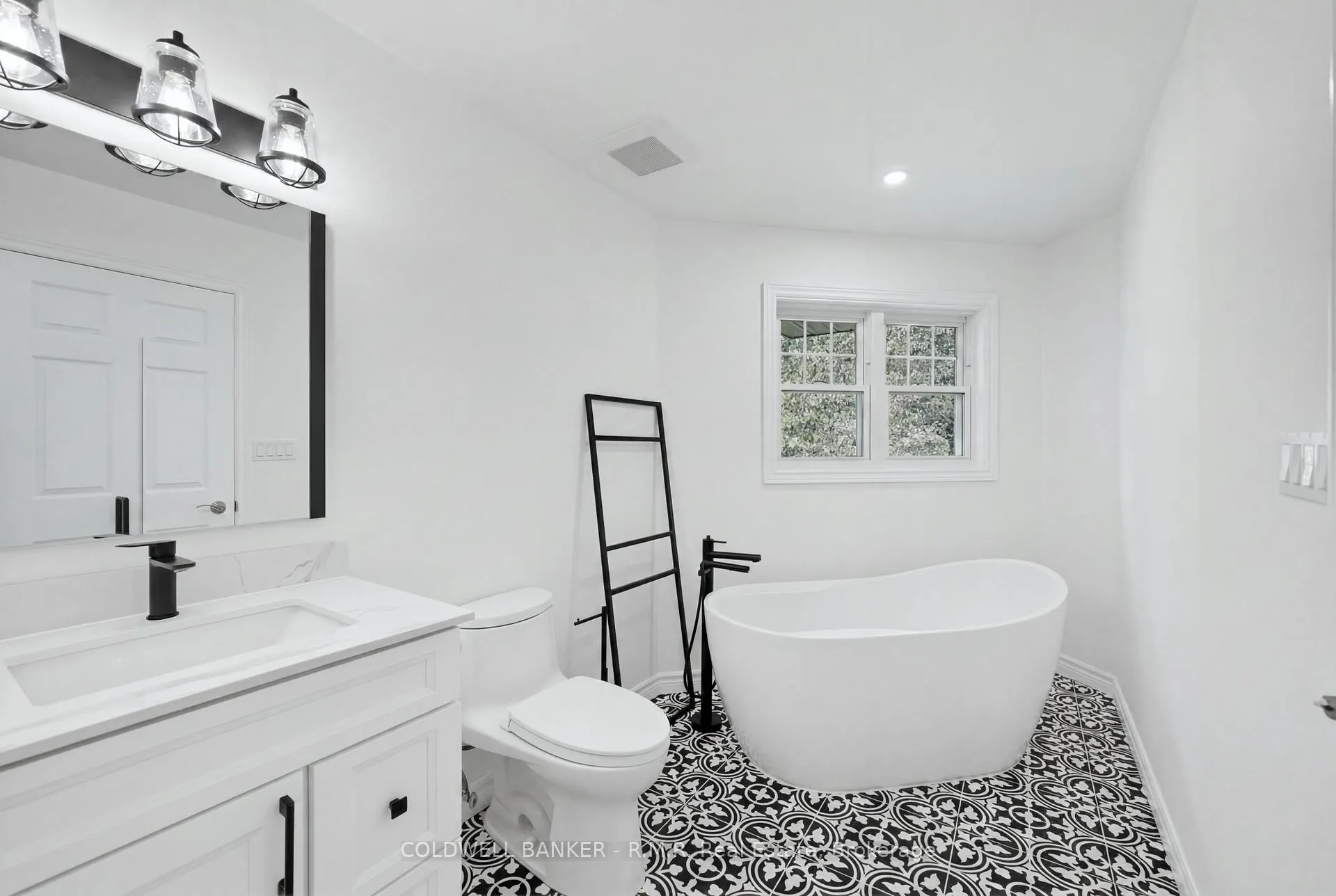 Photo 24 of Unit #27, C12-1655 Nash Road, Clarington, Courtice — HOMEH