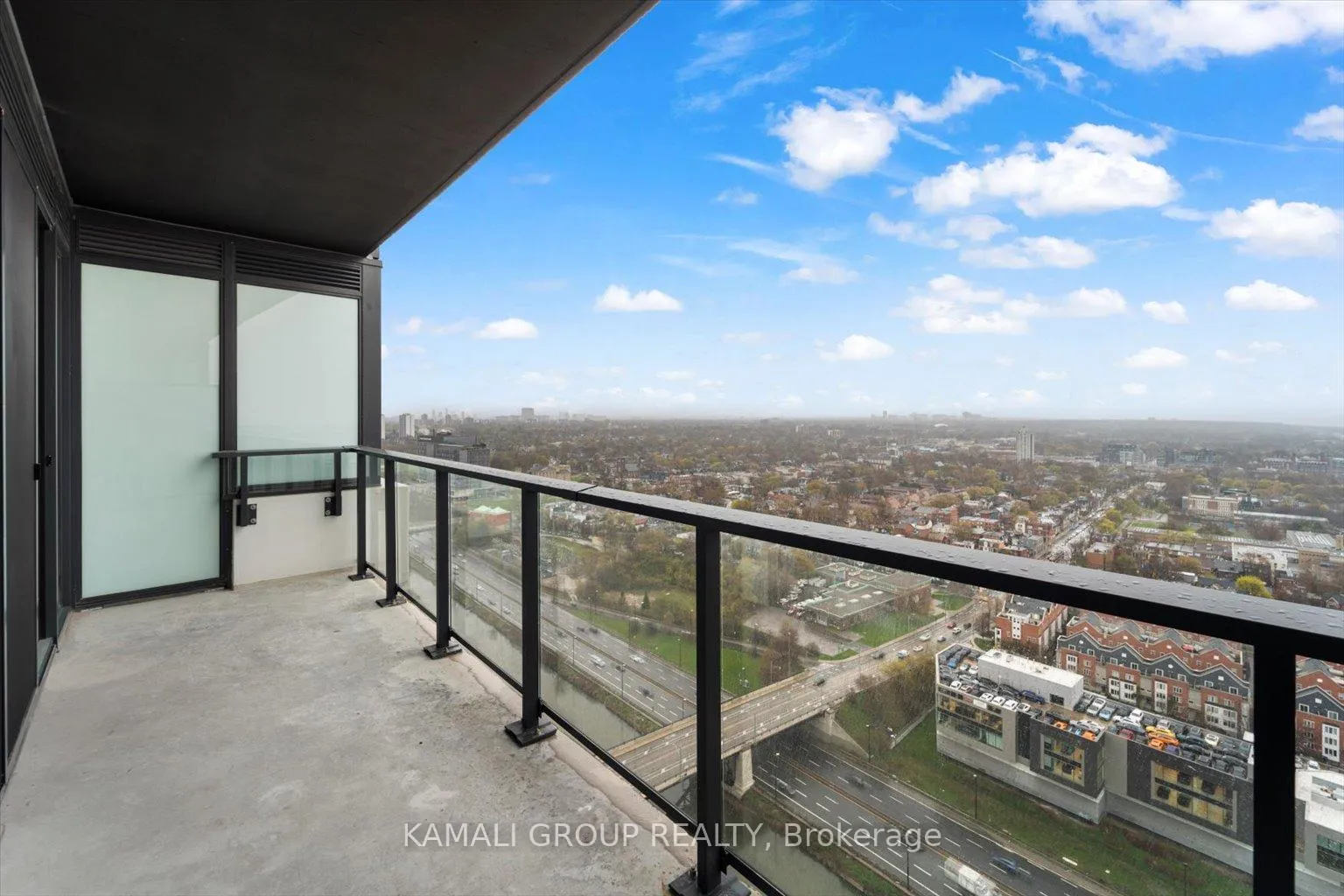 Photo 13 of Unit 3213, 5 Defries Street, Toronto, Regent Park — HOMEH