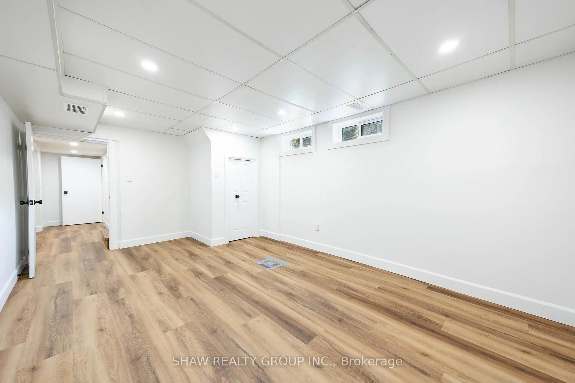 Photo 18 of 22 Charlotte Crescent, Kitchener — HOMEH