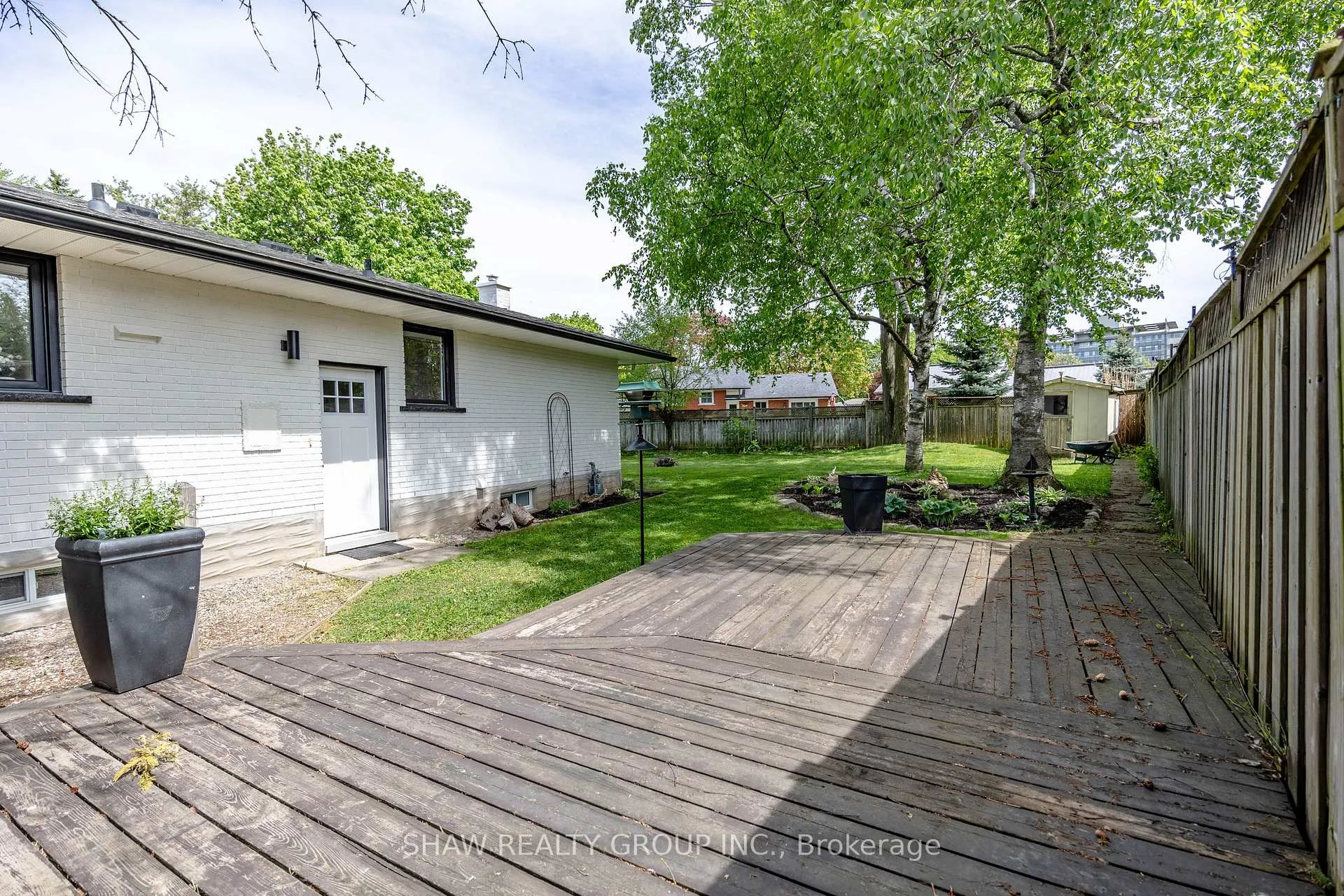 Photo 25 of 22 Charlotte Crescent, Kitchener — HOMEH