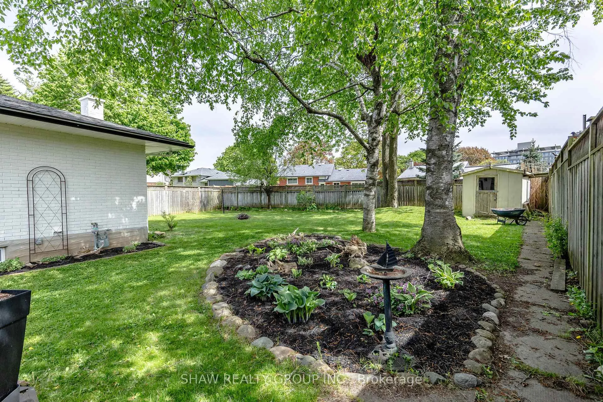 Photo 26 of 22 Charlotte Crescent, Kitchener — HOMEH