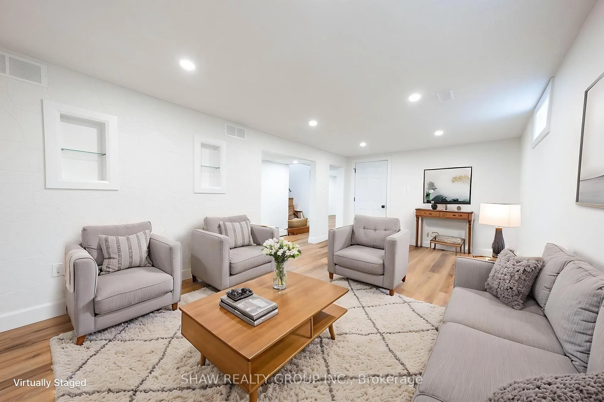 Photo 39 of 22 Charlotte Crescent, Kitchener — HOMEH
