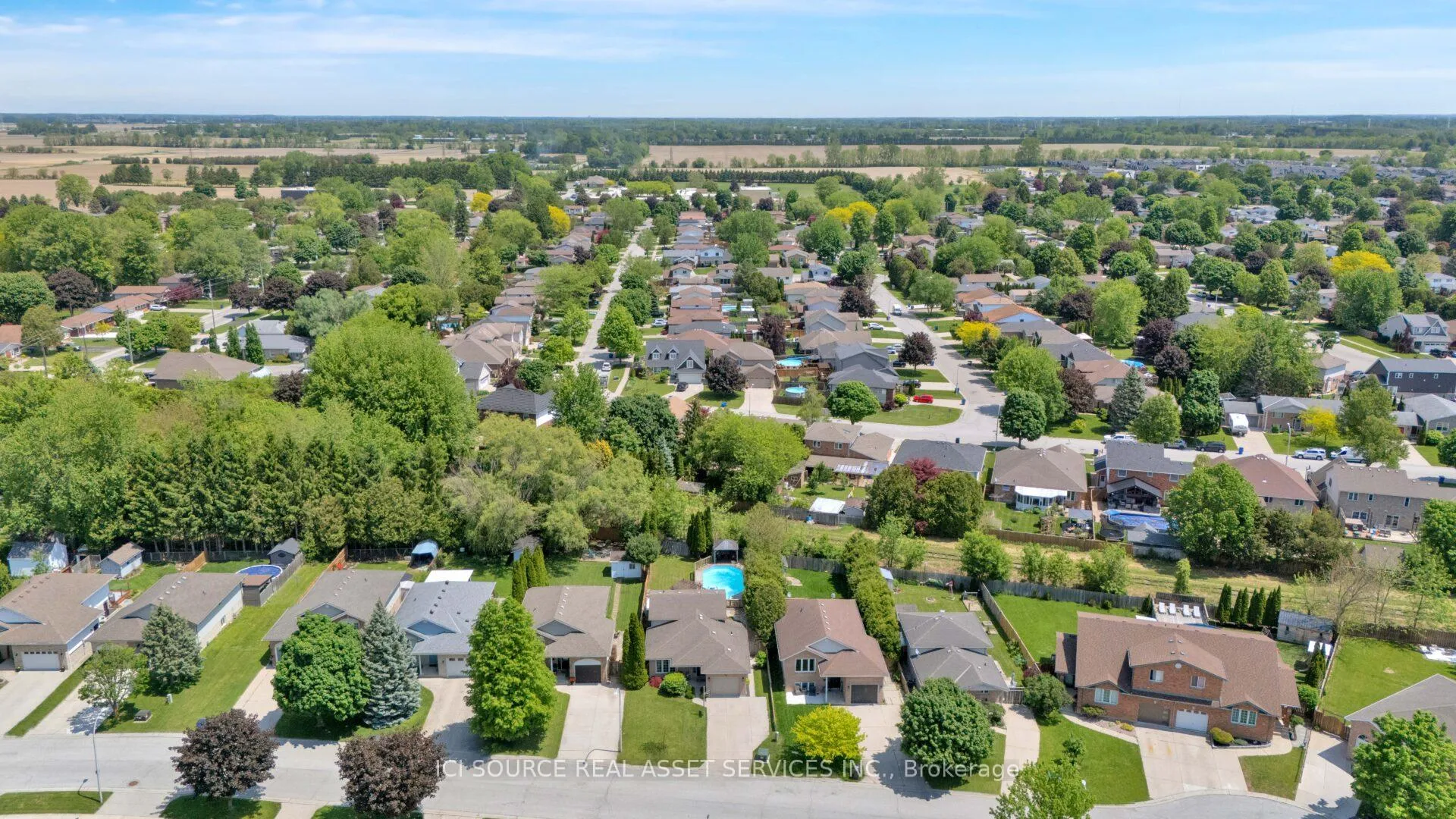 Photo 40 of 23 Carolinian Place, Chatham-Kent, Chatham — HOMEH