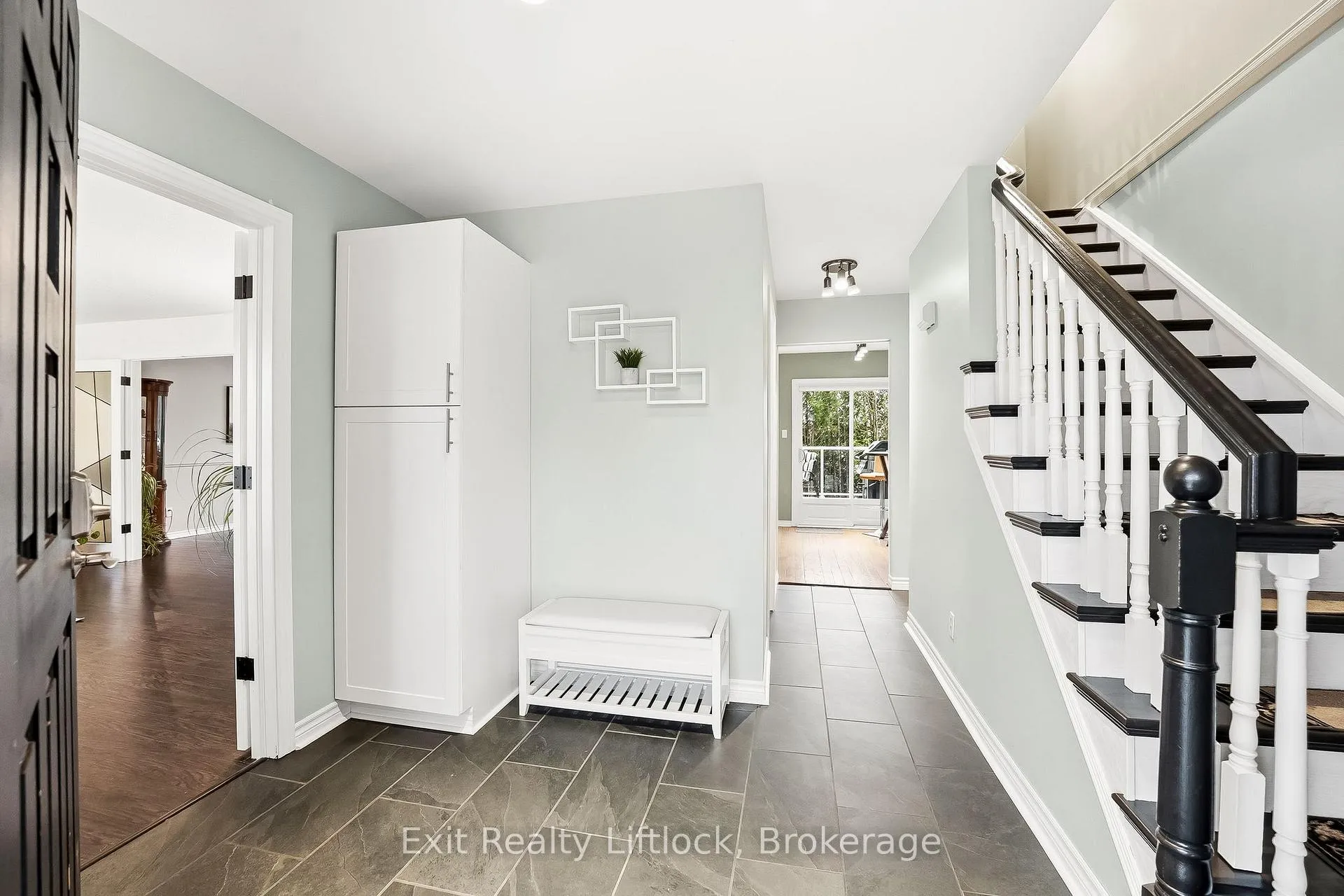 Photo 3 of 2285 Lynhaven Road, Peterborough, Monaghan Ward 2 — HOMEH