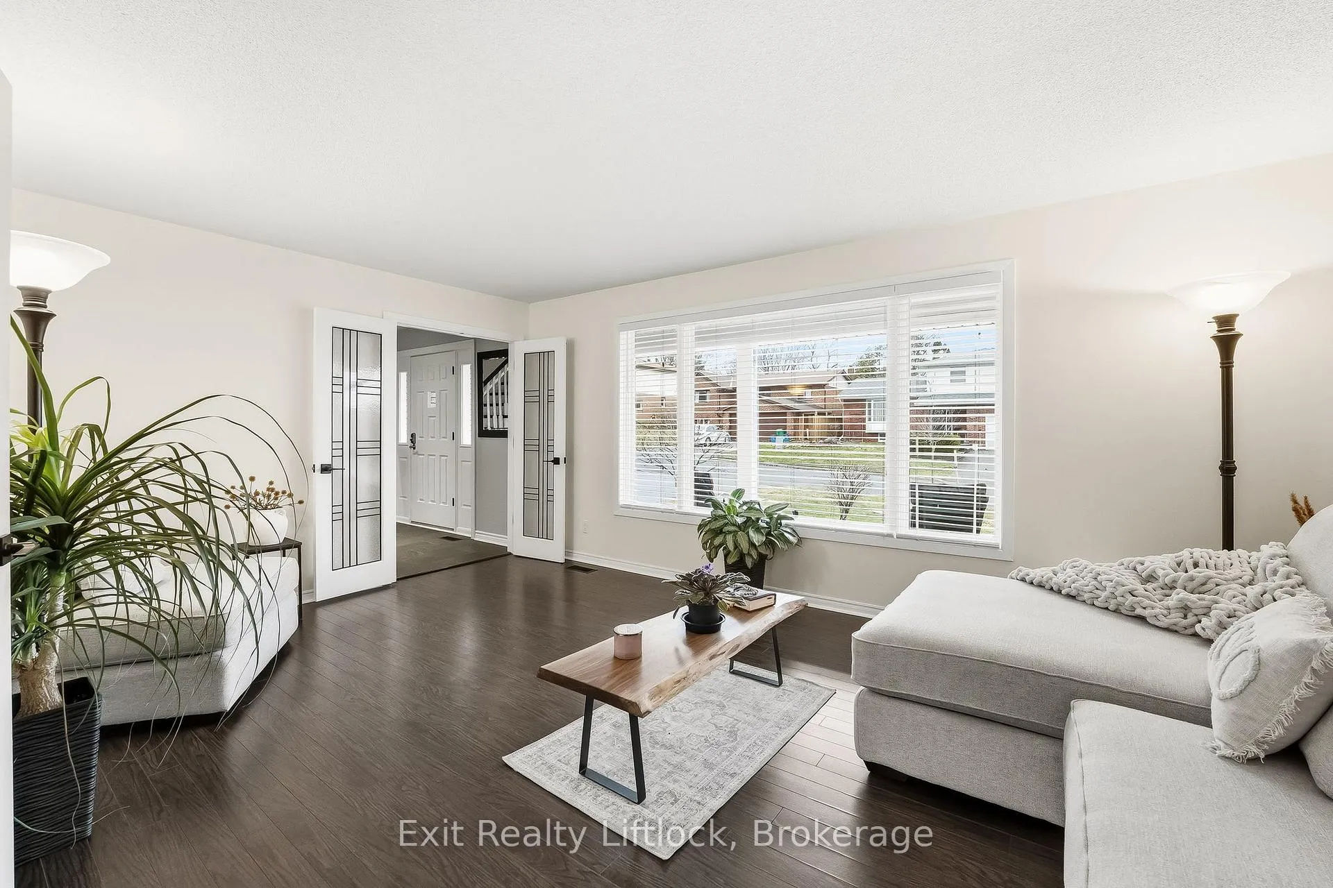 Photo 5 of 2285 Lynhaven Road, Peterborough, Monaghan Ward 2 — HOMEH