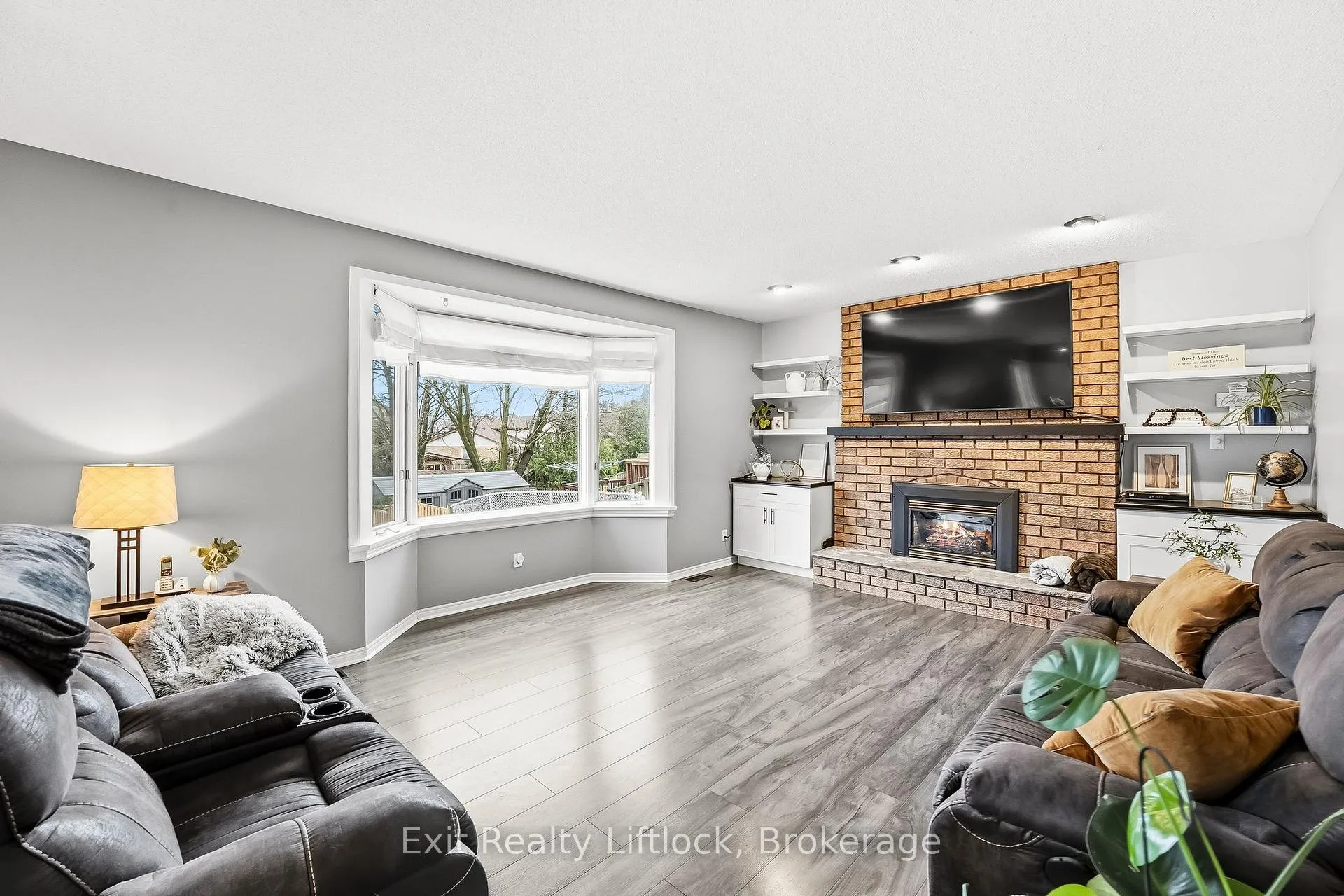 Photo 12 of 2285 Lynhaven Road, Peterborough, Monaghan Ward 2 — HOMEH