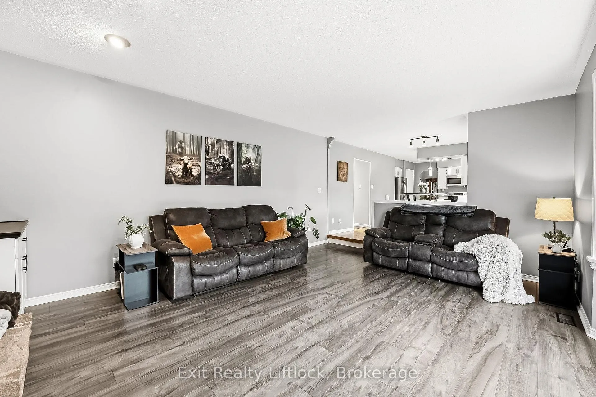 Photo 13 of 2285 Lynhaven Road, Peterborough, Monaghan Ward 2 — HOMEH