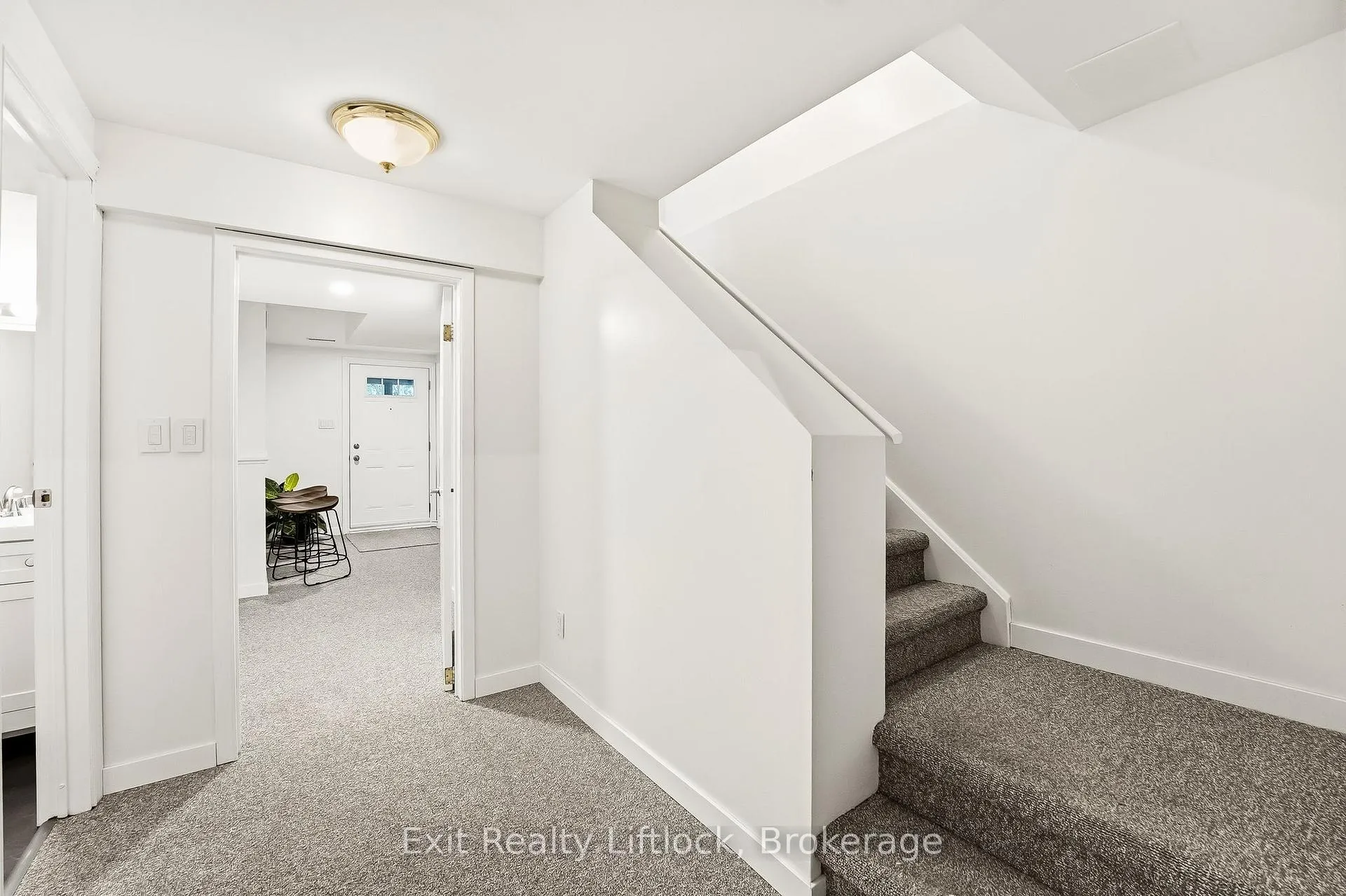 Photo 29 of 2285 Lynhaven Road, Peterborough, Monaghan Ward 2 — HOMEH