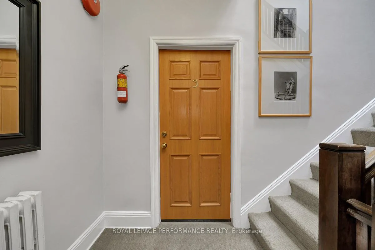 Photo 4 of Unit 3, 315 Daly Avenue, Ottawa, Sandy Hill — HOMEH