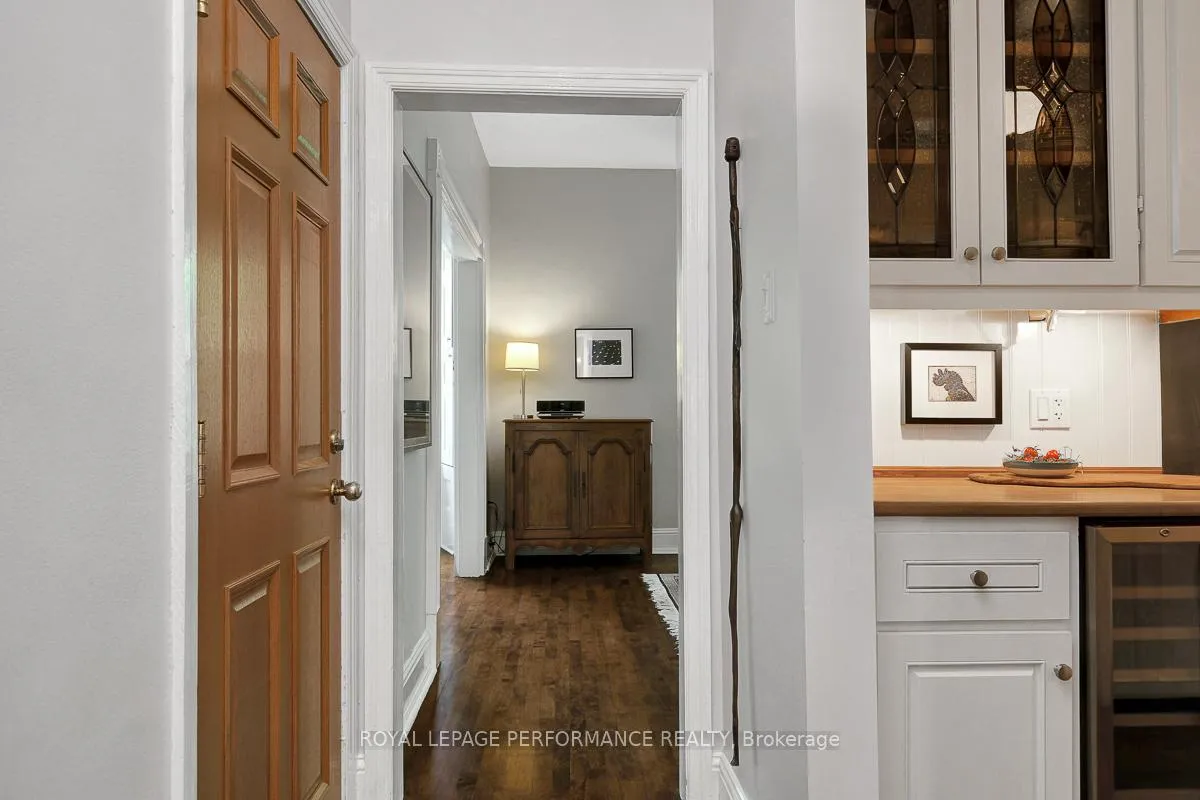 Photo 13 of Unit 3, 315 Daly Avenue, Ottawa, Sandy Hill — HOMEH
