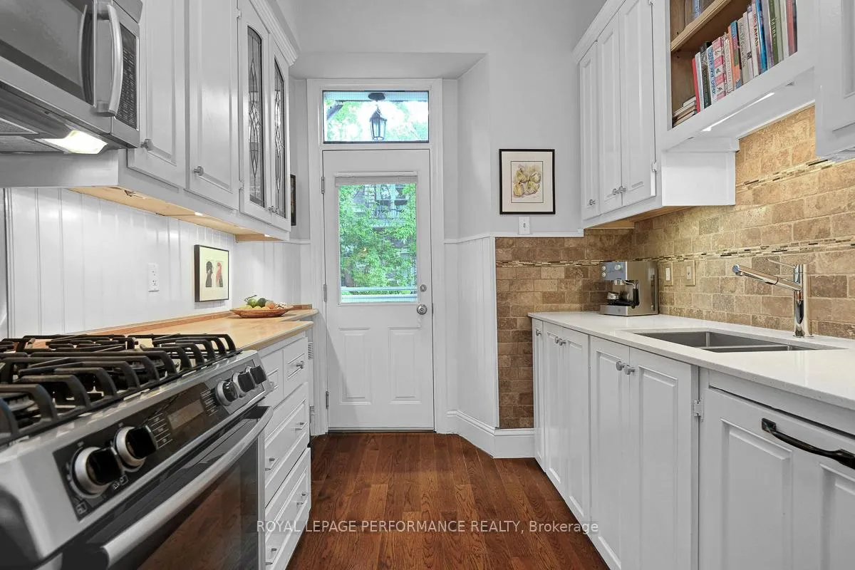 Photo 14 of Unit 3, 315 Daly Avenue, Ottawa, Sandy Hill — HOMEH