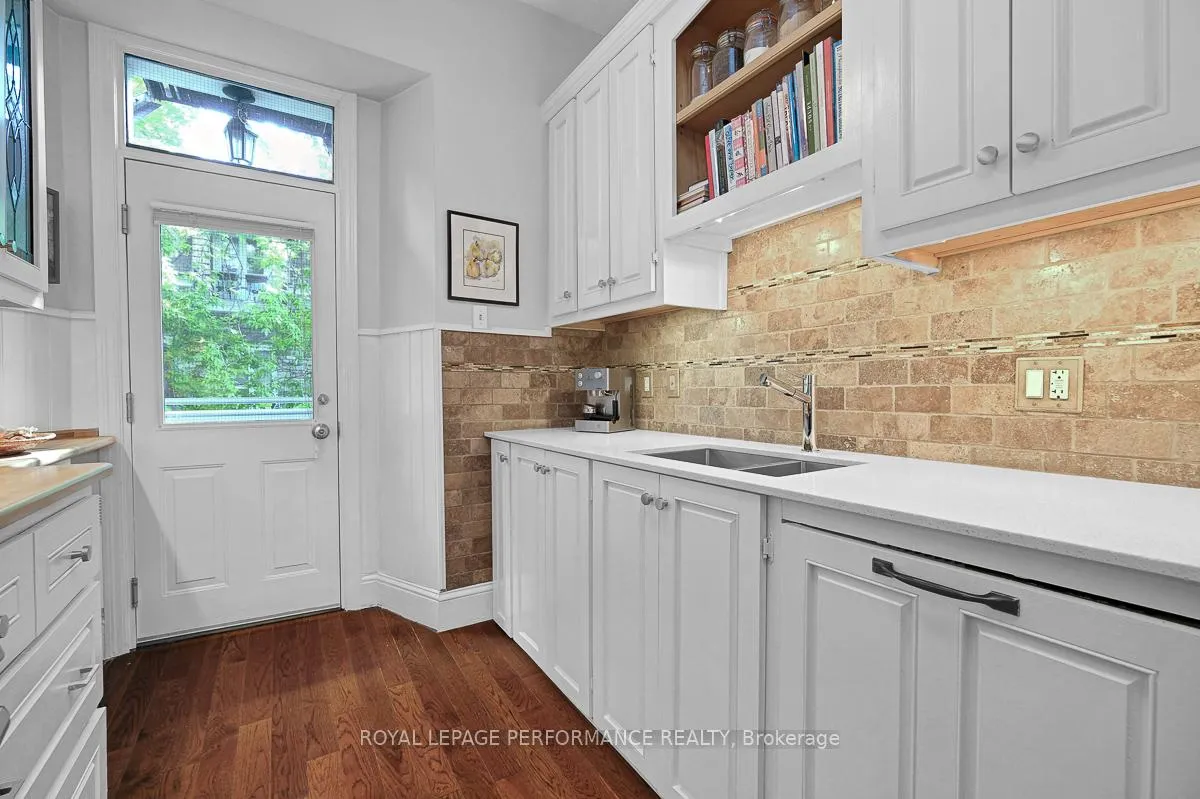 Photo 19 of Unit 3, 315 Daly Avenue, Ottawa, Sandy Hill — HOMEH