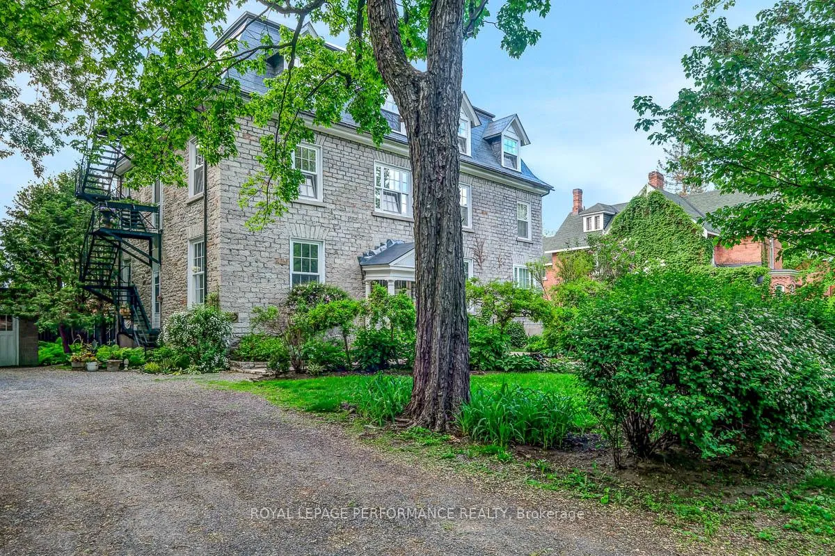 Photo 40 of Unit 3, 315 Daly Avenue, Ottawa, Sandy Hill — HOMEH