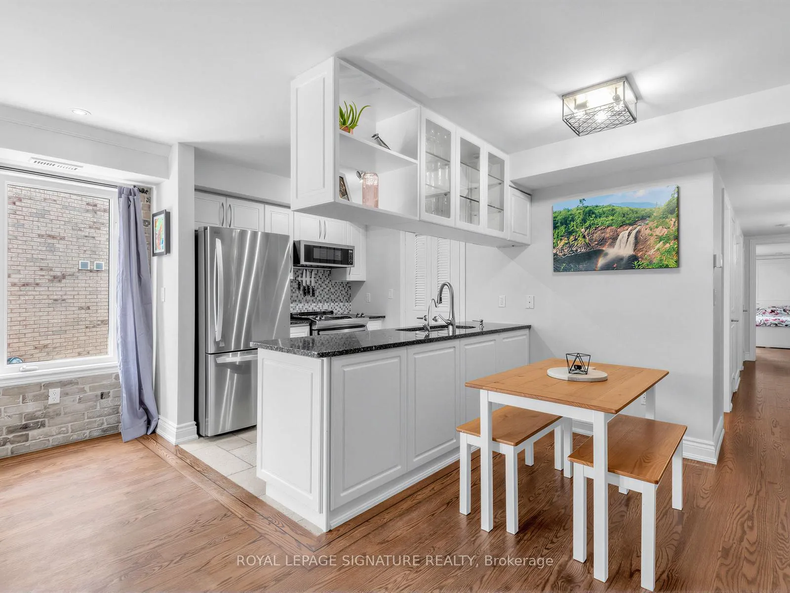 Photo 2 of Unit 201, 72 Aerodrome Crescent, Toronto, Leaside — HOMEH