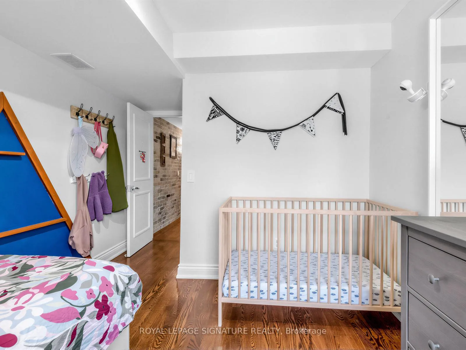 Photo 18 of Unit 201, 72 Aerodrome Crescent, Toronto, Leaside — HOMEH