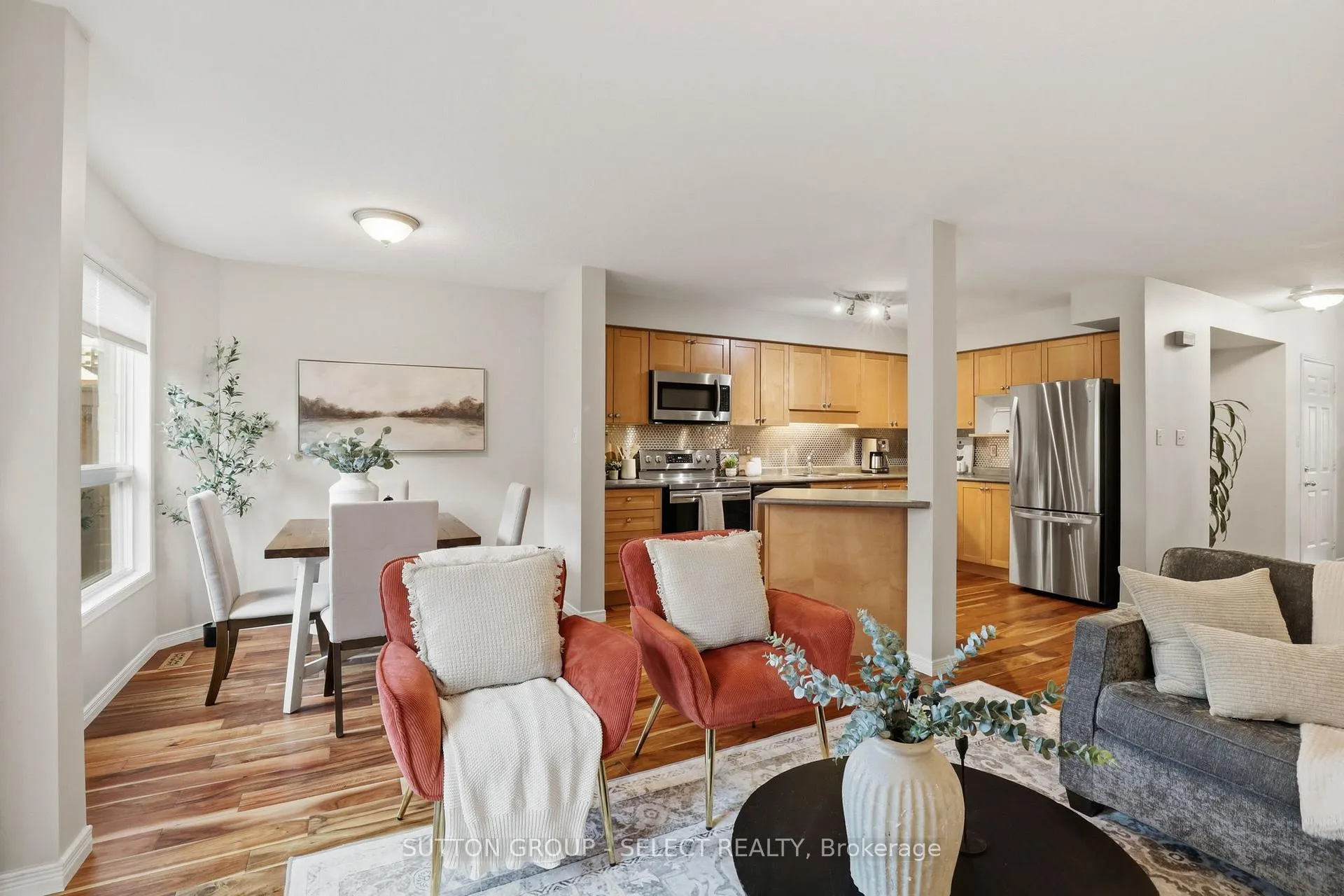 Photo 12 of 760 Silversmith Street, London, North M — HOMEH