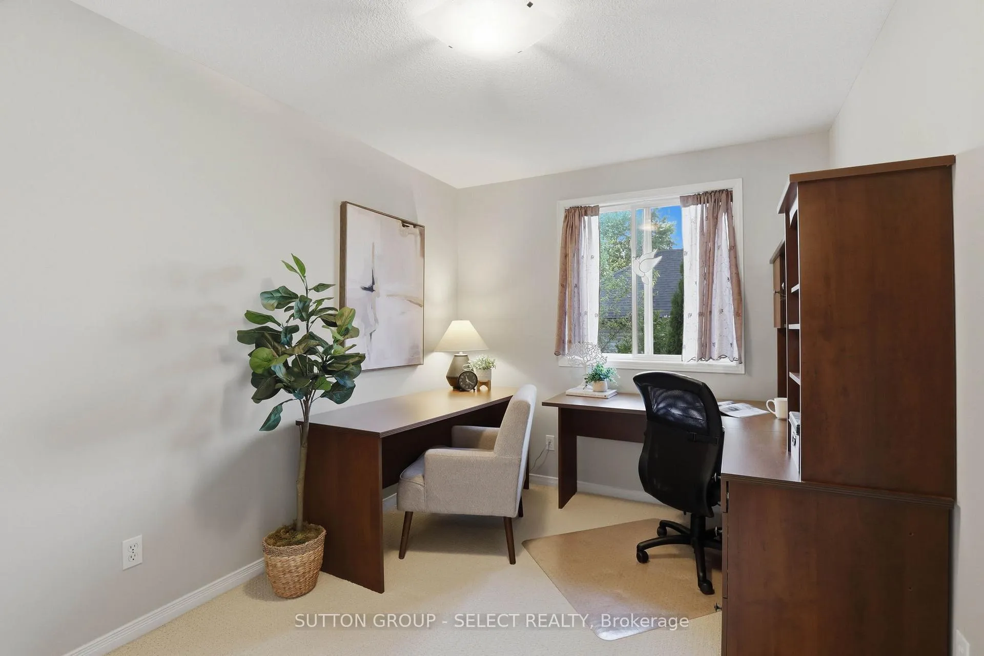 Photo 26 of 760 Silversmith Street, London, North M — HOMEH