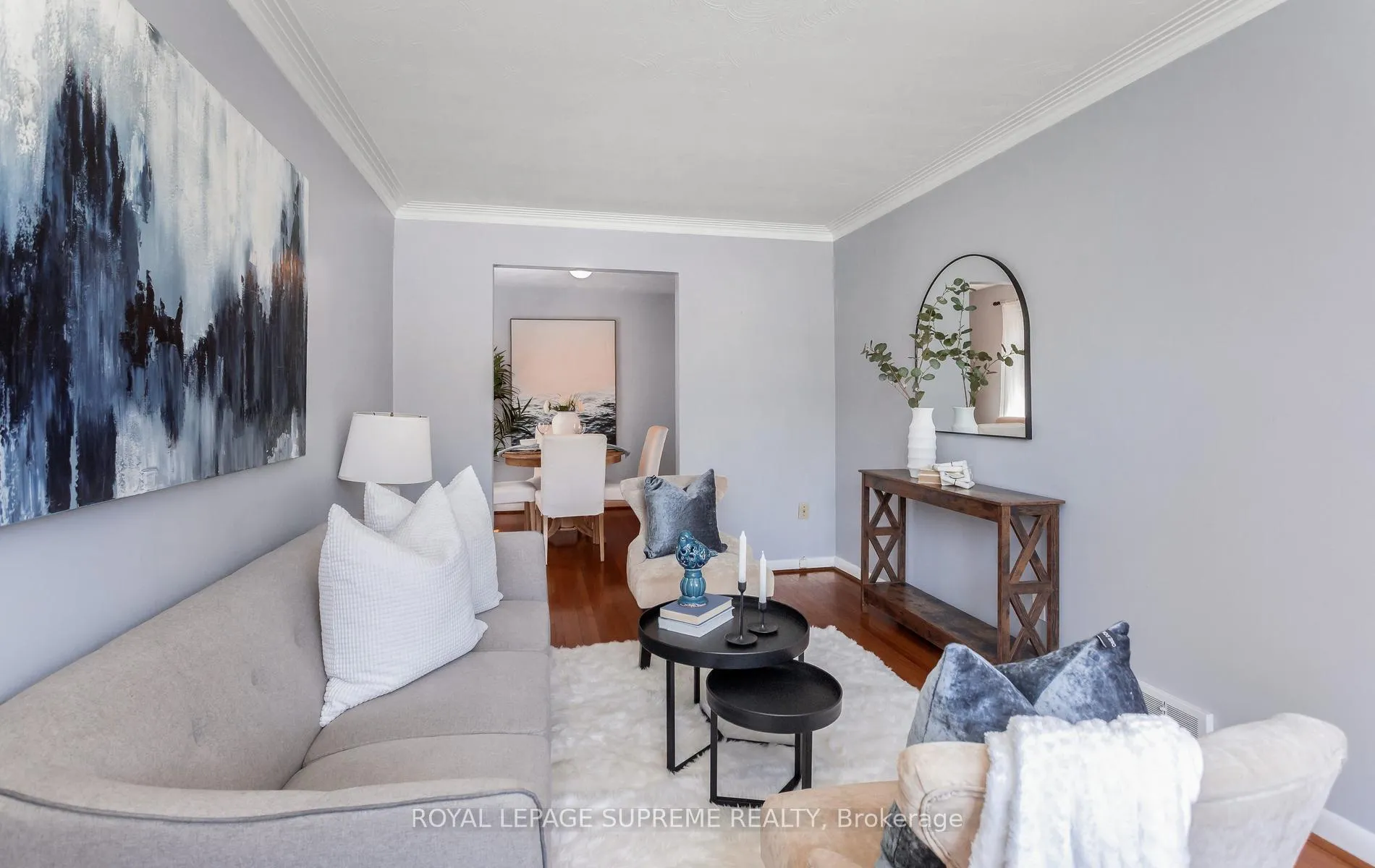 Photo 4 of 16 East Drive, Toronto, Rockcliffe-Smythe — HOMEH