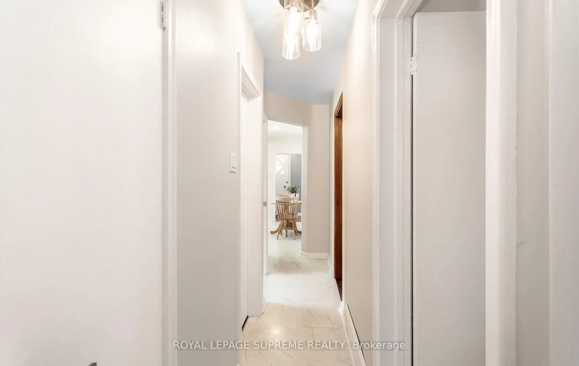 Photo 14 of 16 East Drive, Toronto, Rockcliffe-Smythe — HOMEH