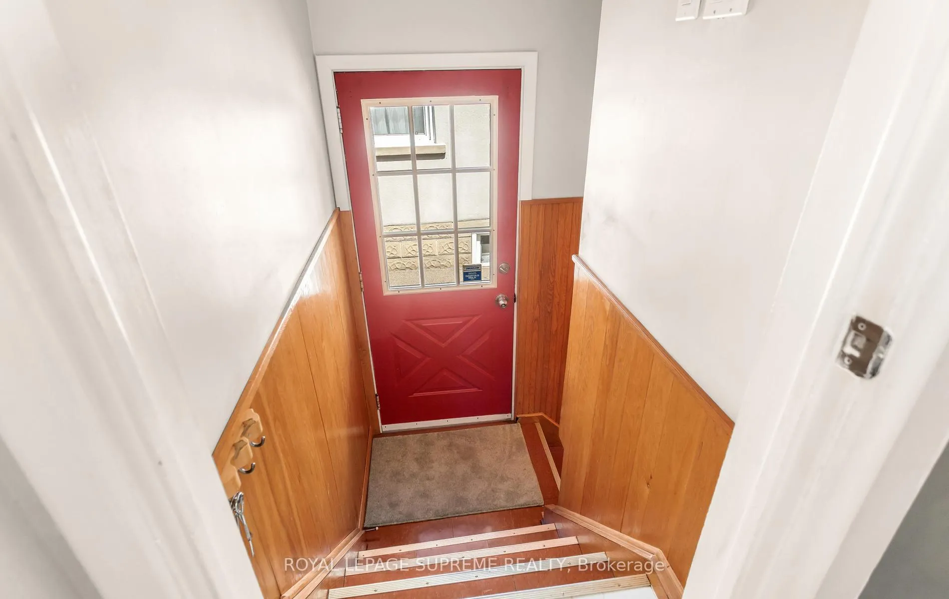 Photo 23 of 16 East Drive, Toronto, Rockcliffe-Smythe — HOMEH