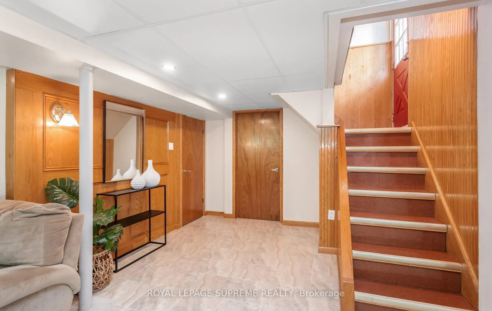 Photo 30 of 16 East Drive, Toronto, Rockcliffe-Smythe — HOMEH