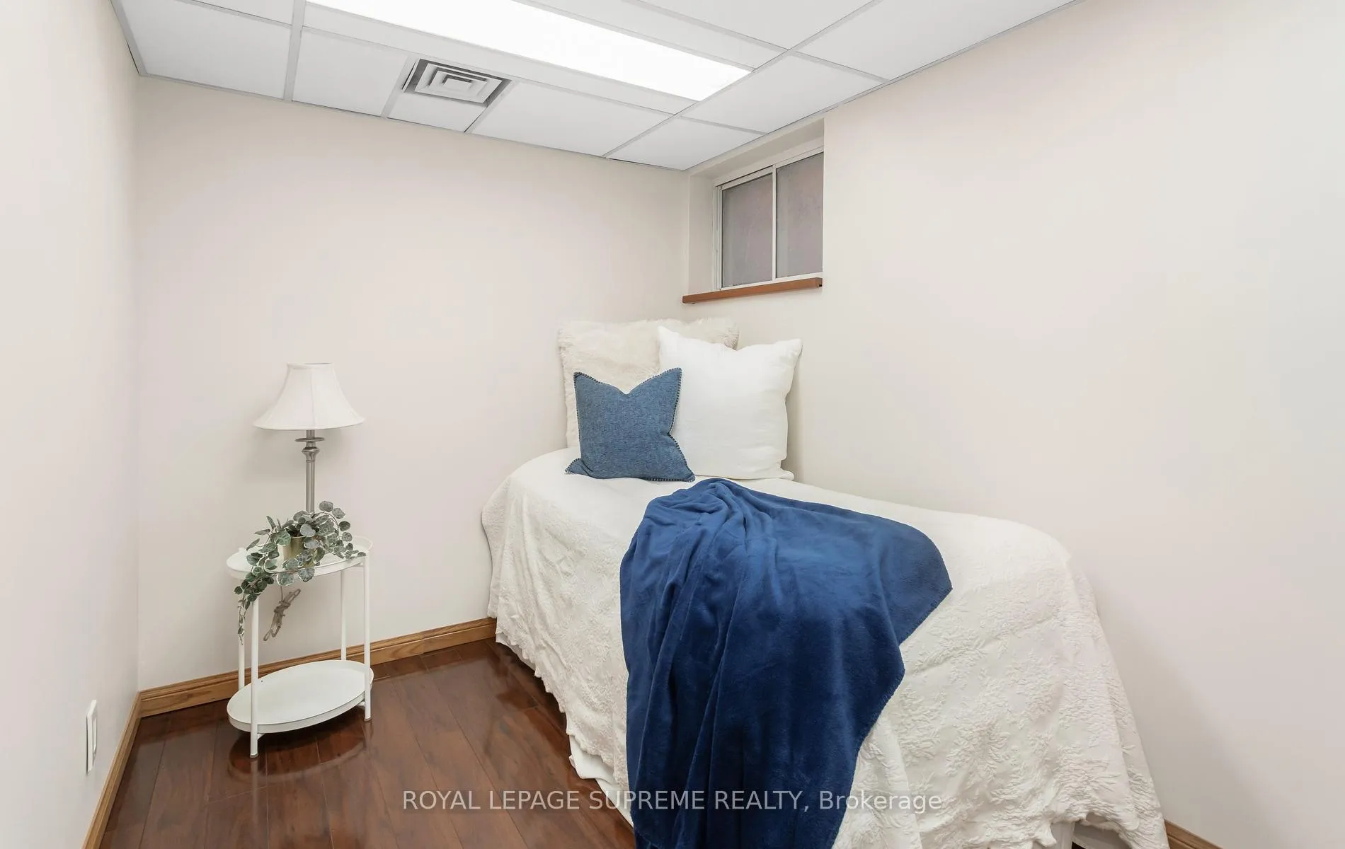 Photo 31 of 16 East Drive, Toronto, Rockcliffe-Smythe — HOMEH