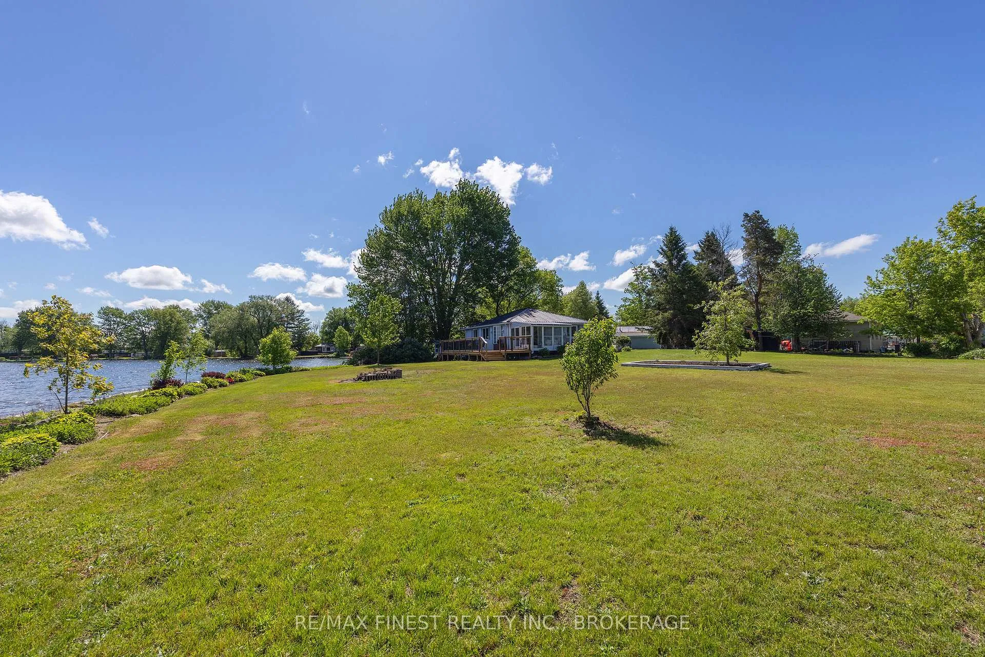 Photo 36 of 881 River Styx Lane, Kingston, City North of 401 — HOMEH
