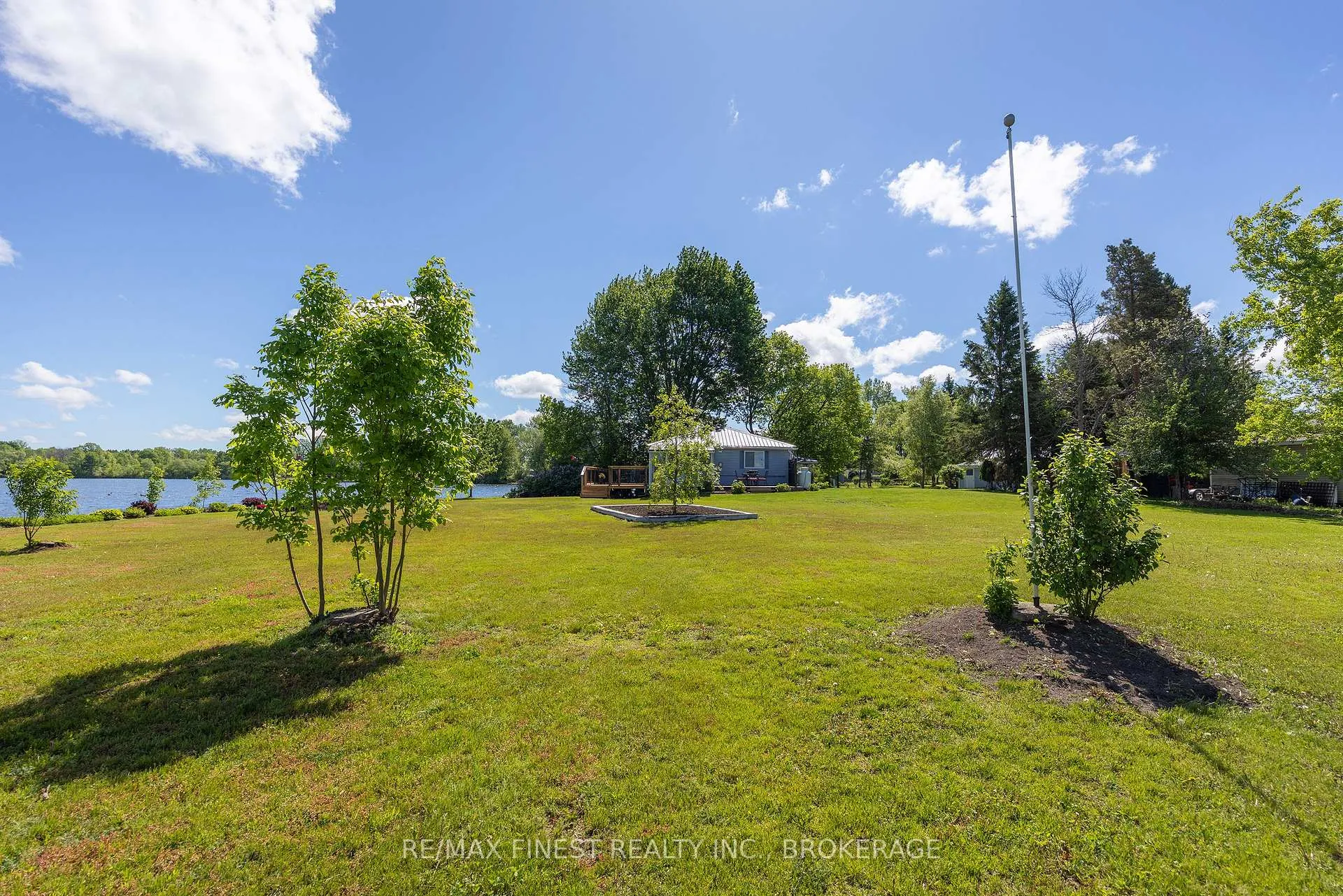 Photo 37 of 881 River Styx Lane, Kingston, City North of 401 — HOMEH